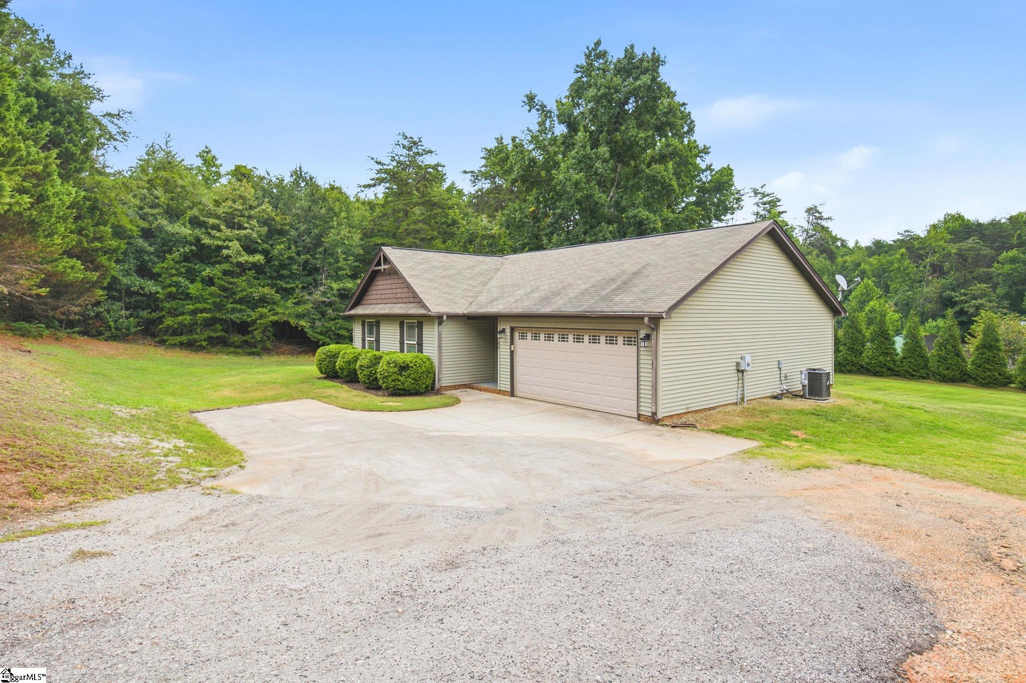 2180 Tigerville Road Property Photo 3