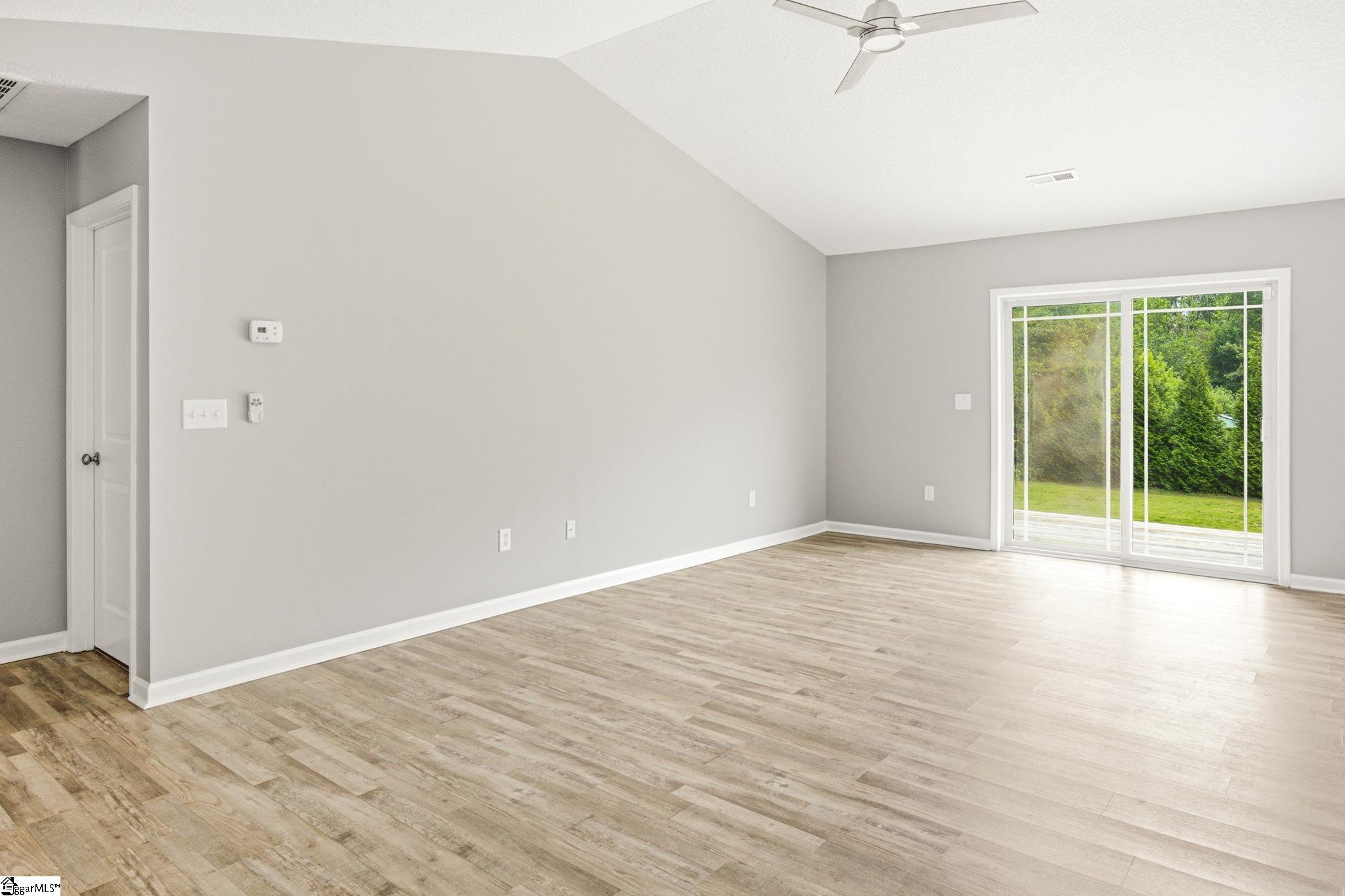 2180 Tigerville Road Property Photo 6