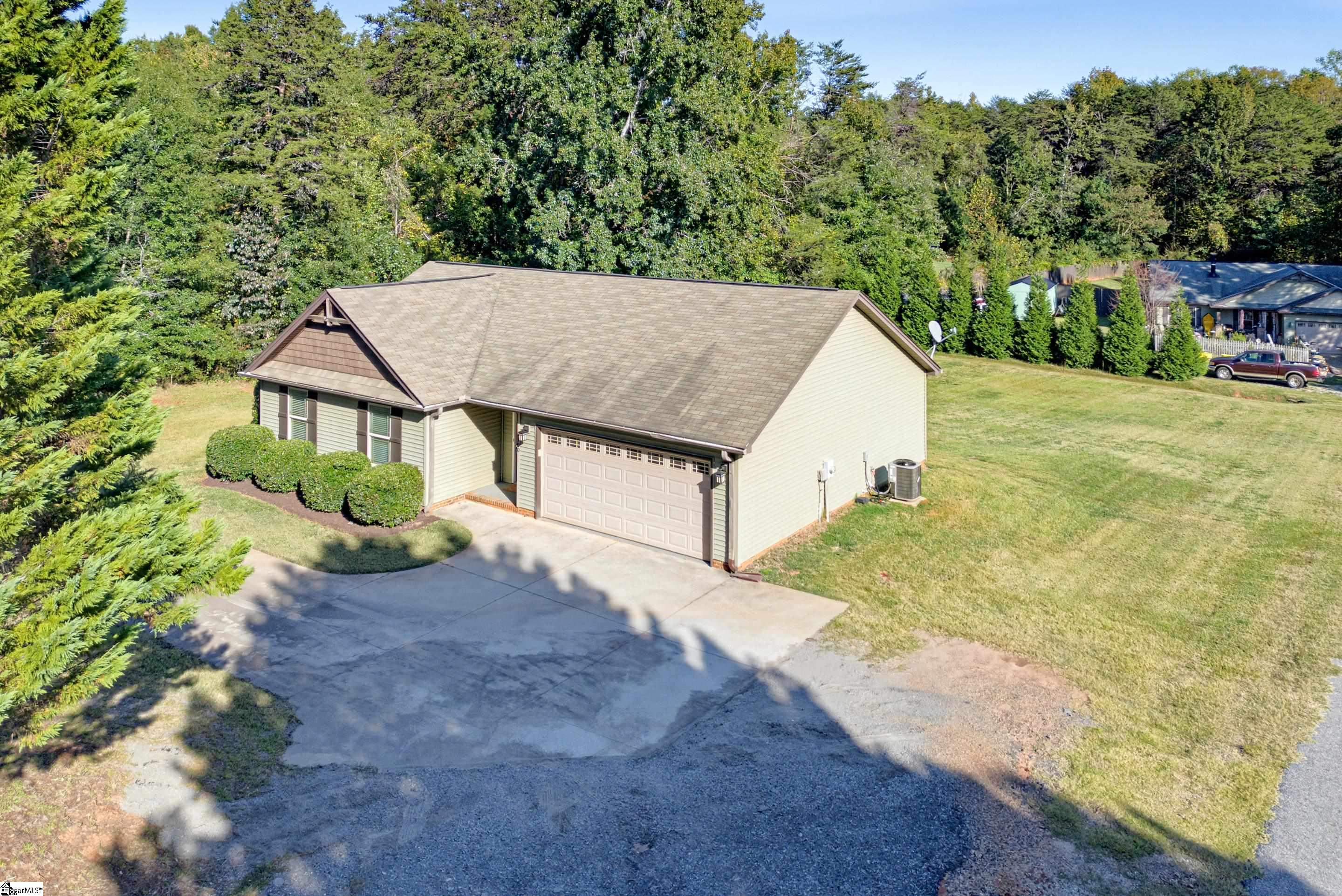 2180 Tigerville Road Property Photo 6