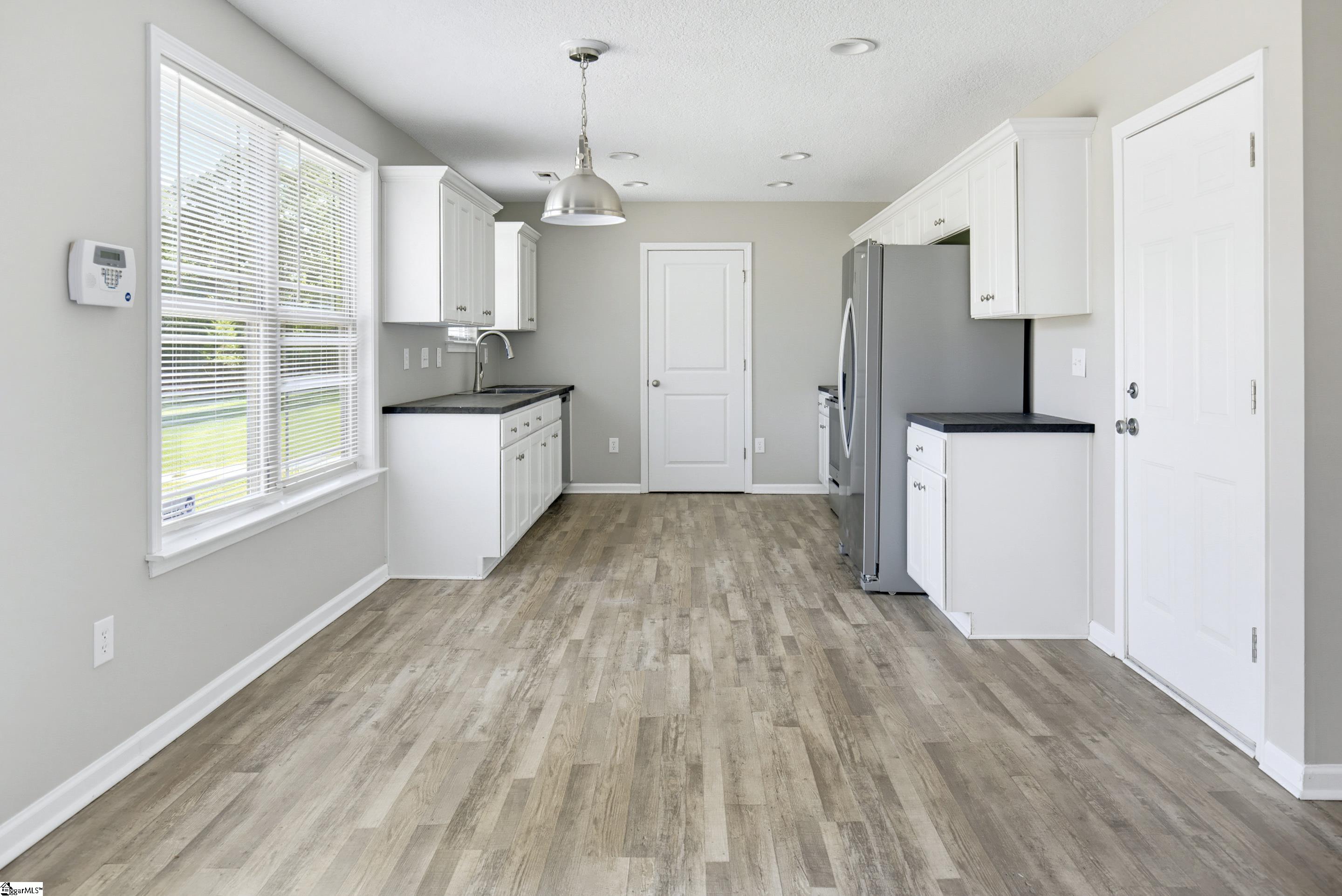 2180 Tigerville Road Property Photo 15