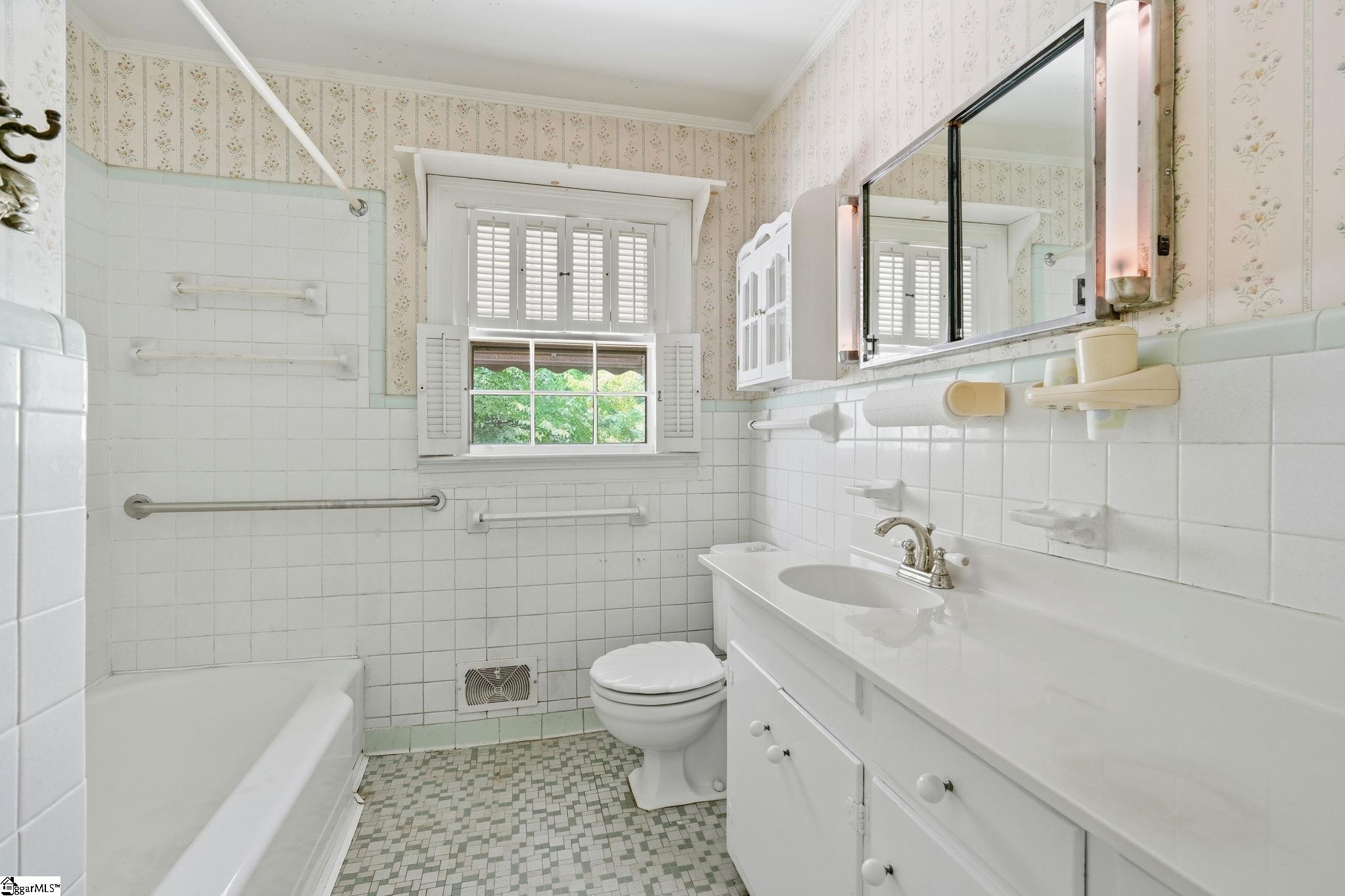 129 Evelyn Drive Property Photo 33