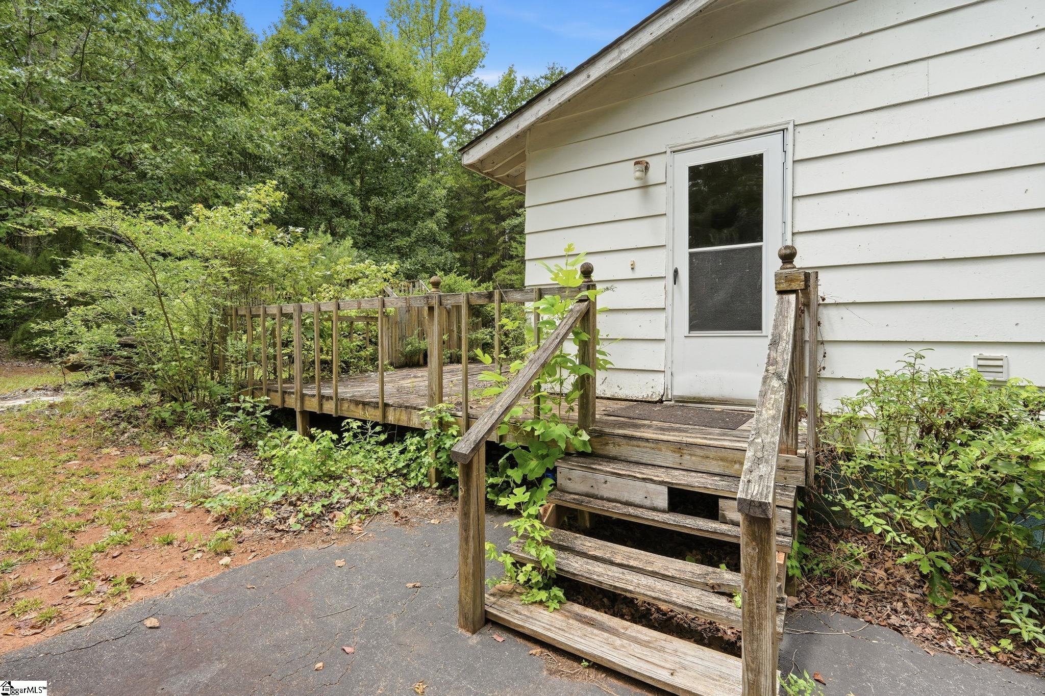 129 Evelyn Drive Property Photo 43