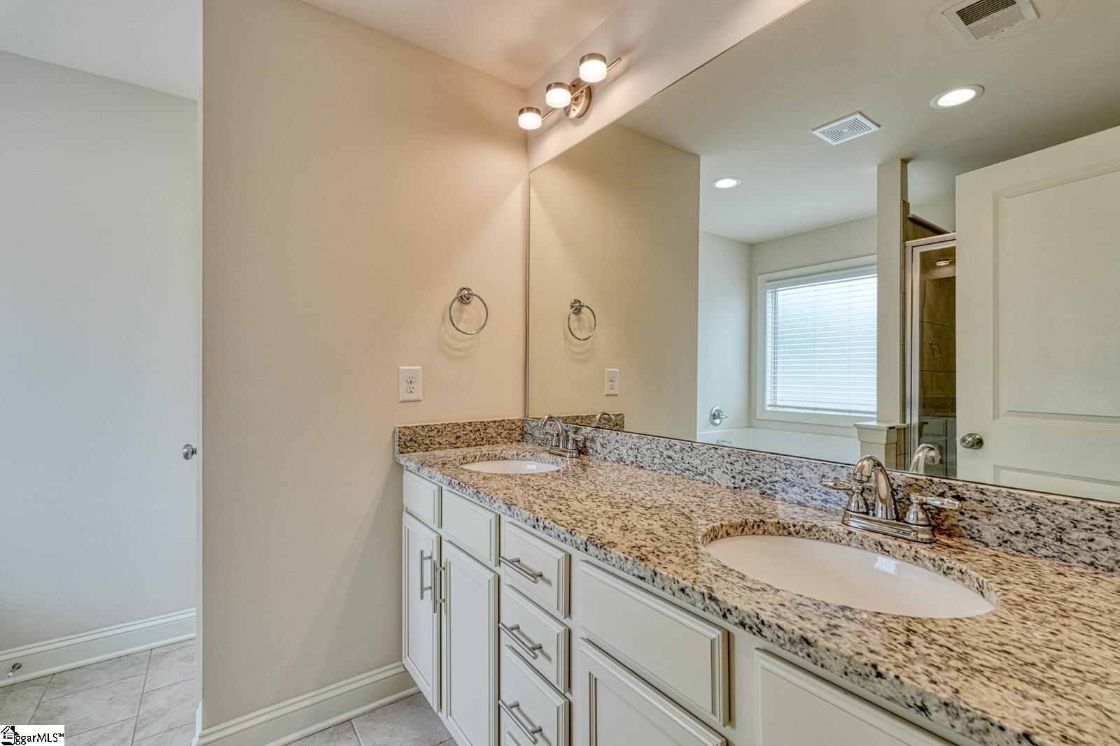 500 Milbury Way Property Photo 32