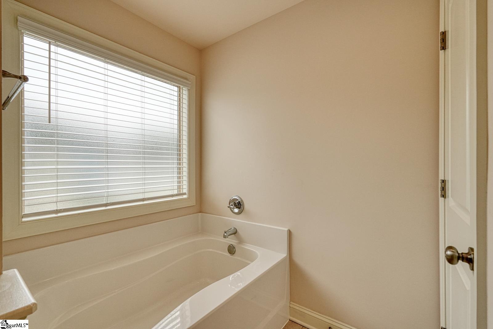500 Milbury Way Property Photo 33