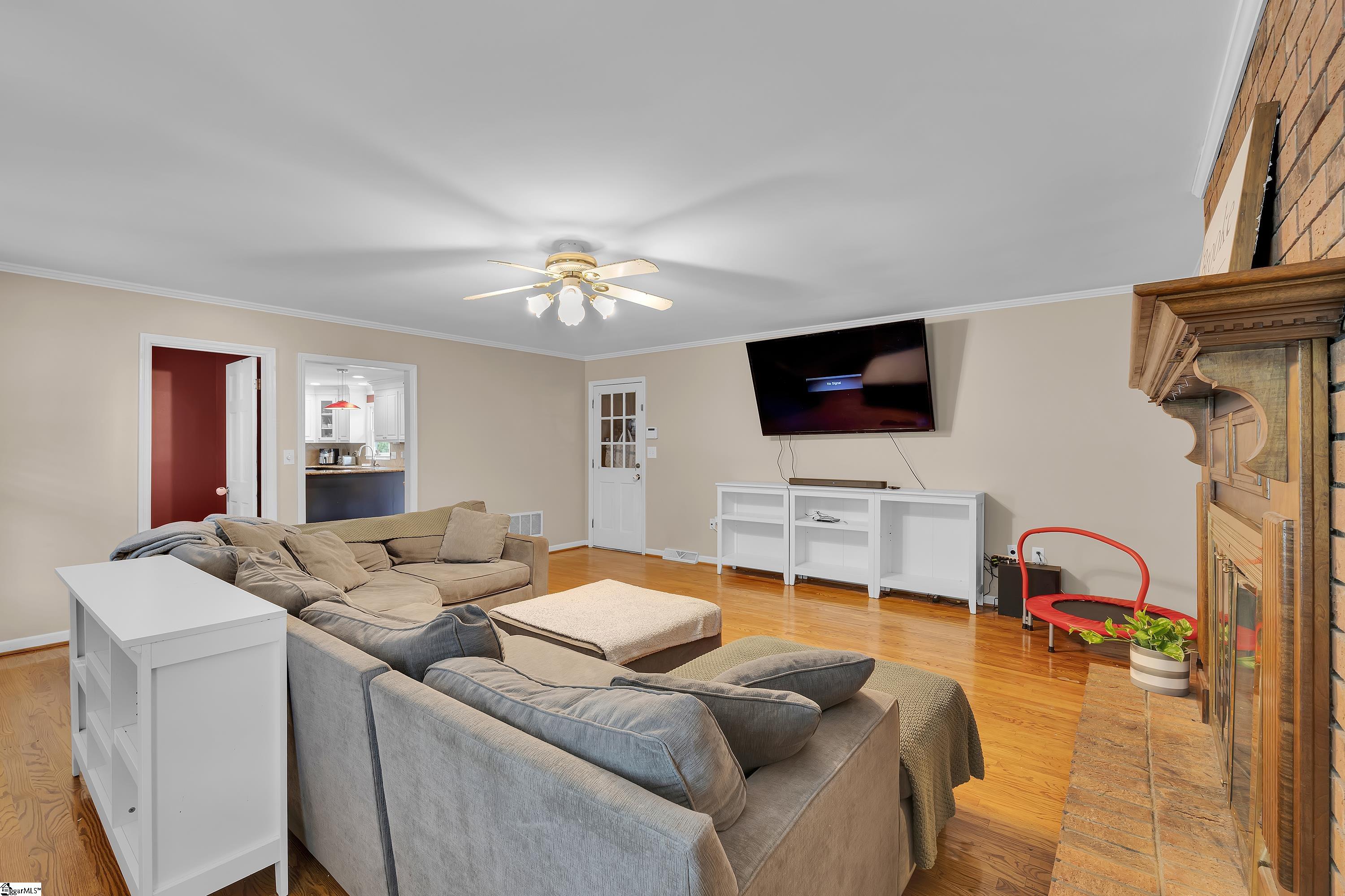 427 Longstreet Drive Property Photo 14
