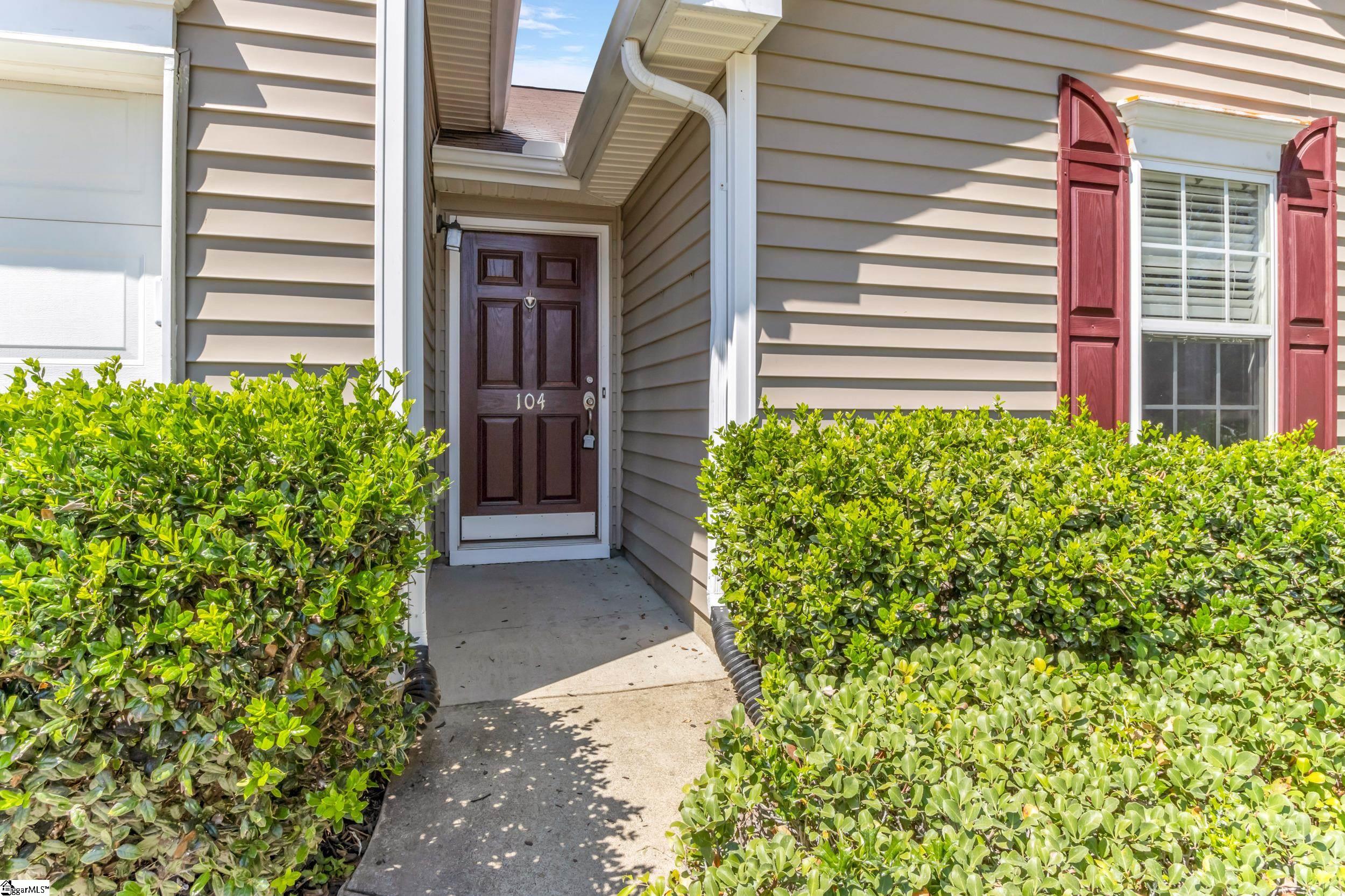 104 Becket Court Property Photo 2