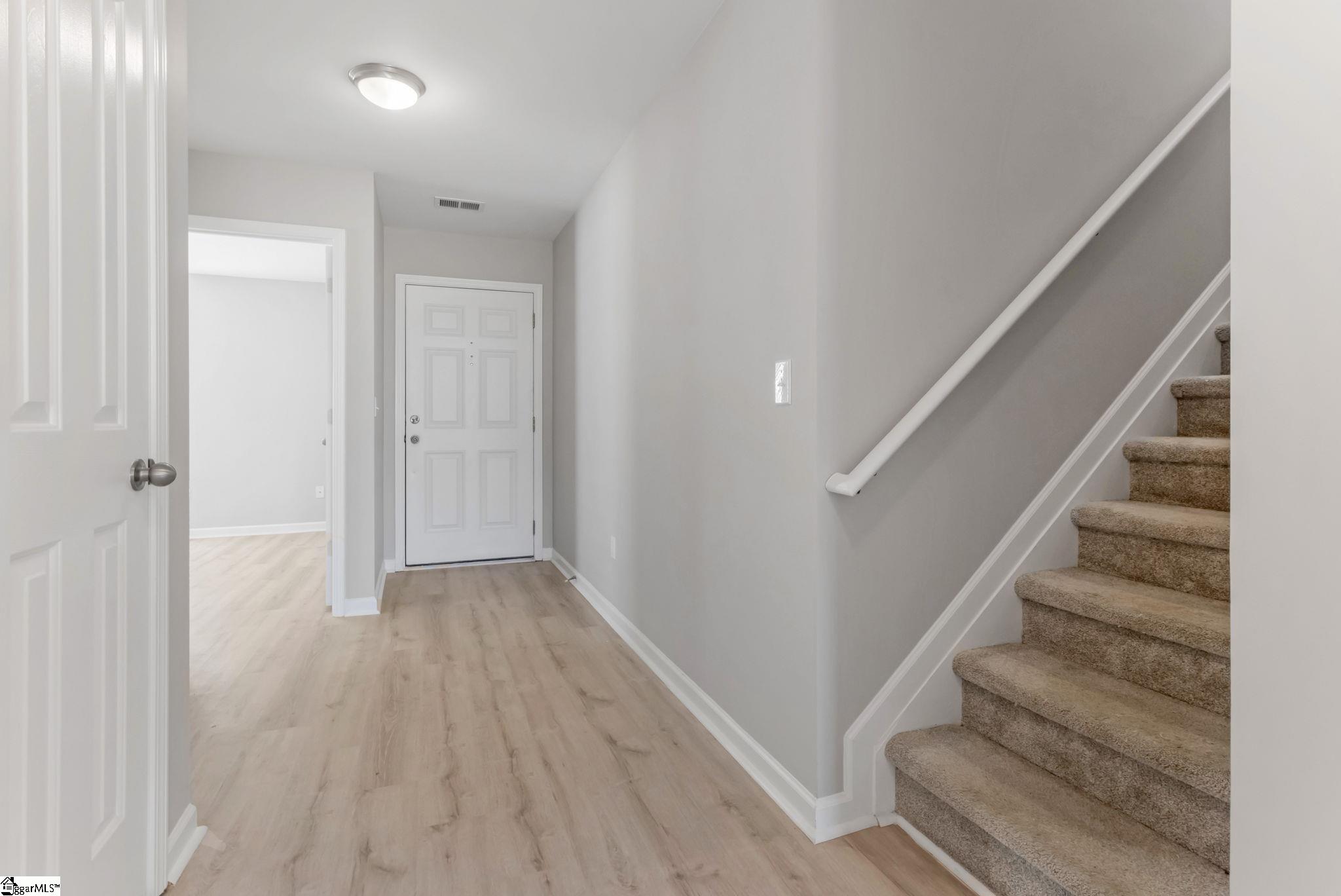104 Becket Court Property Photo 23