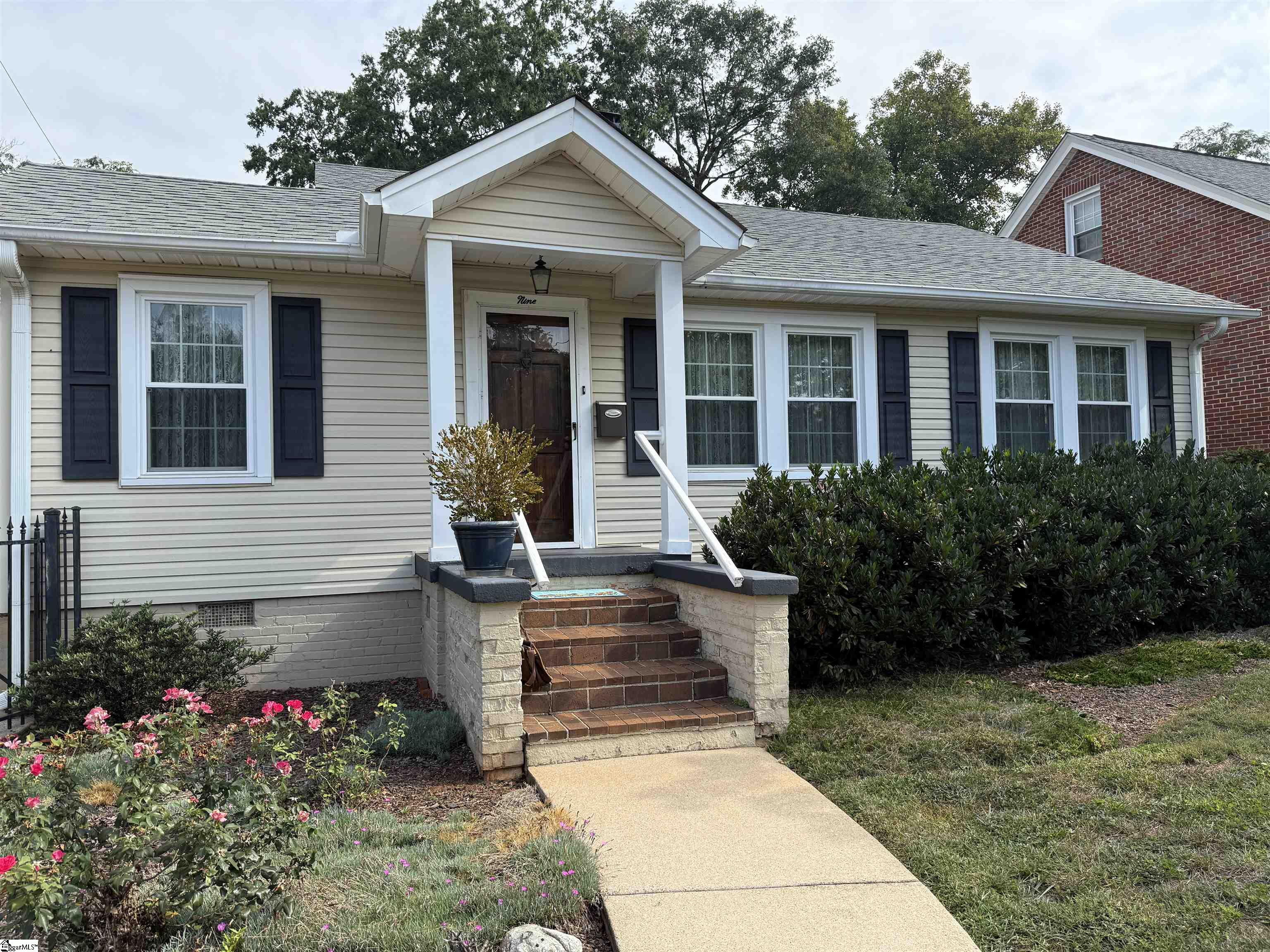 9 Kenwood Lane Property Photo 21