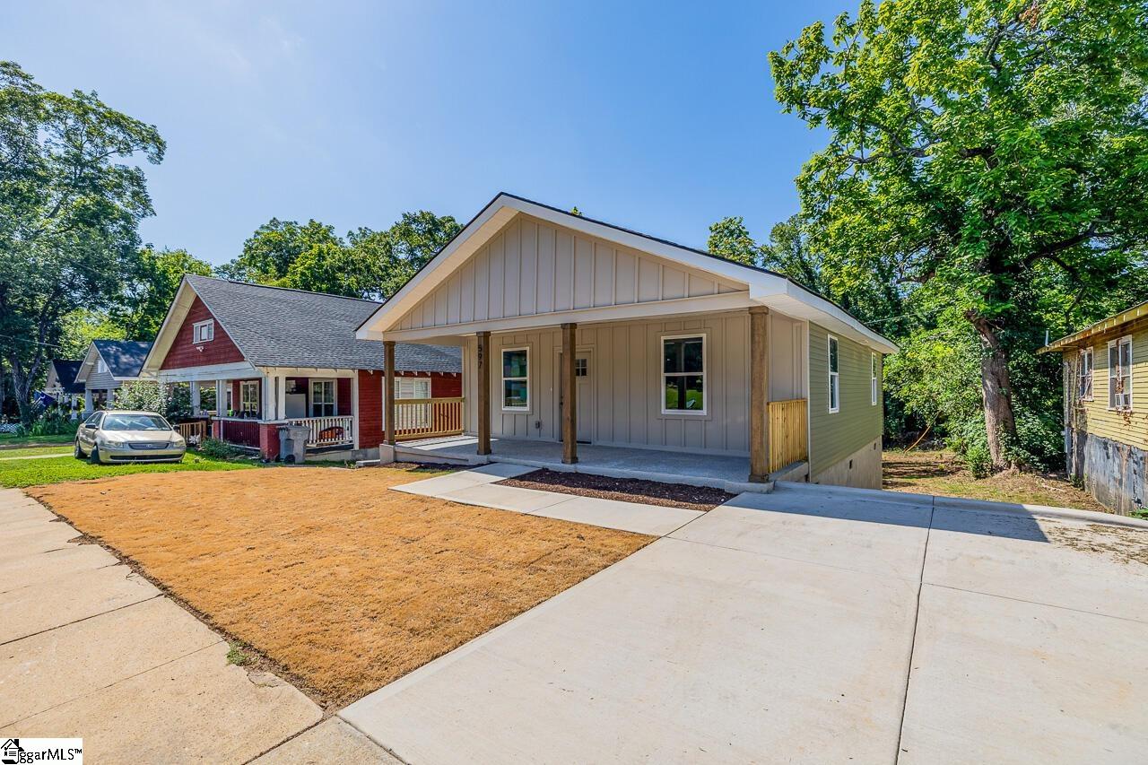 597 Farley Avenue Property Photo 4