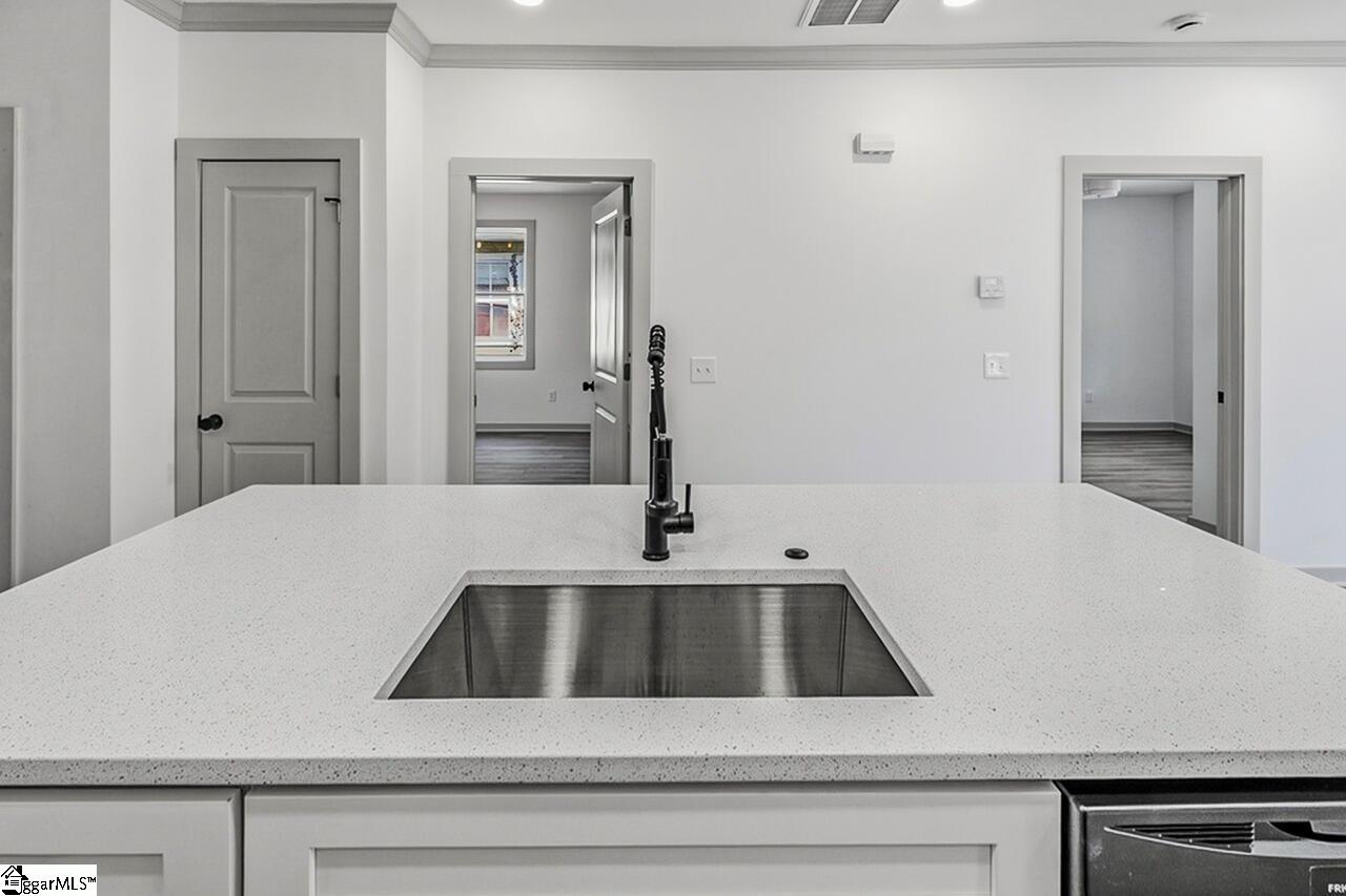 597 Farley Avenue Property Photo 15