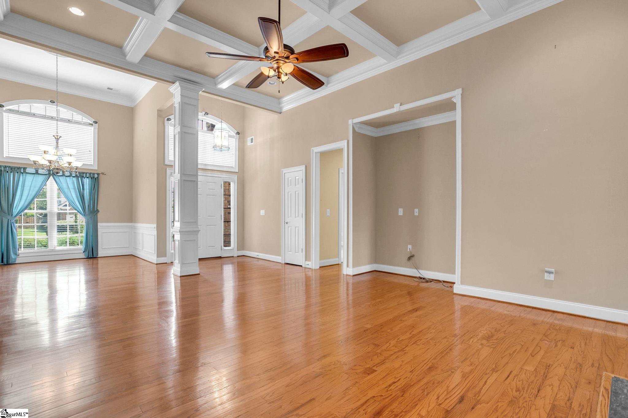 111 Clairewood Court Property Photo 8