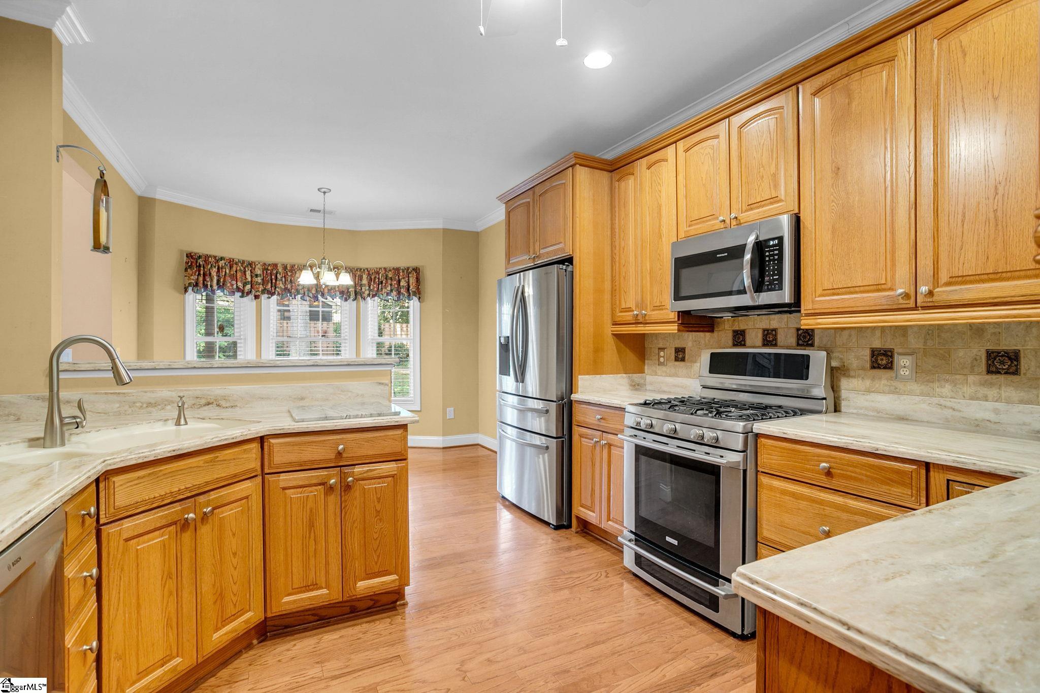 111 Clairewood Court Property Photo 17