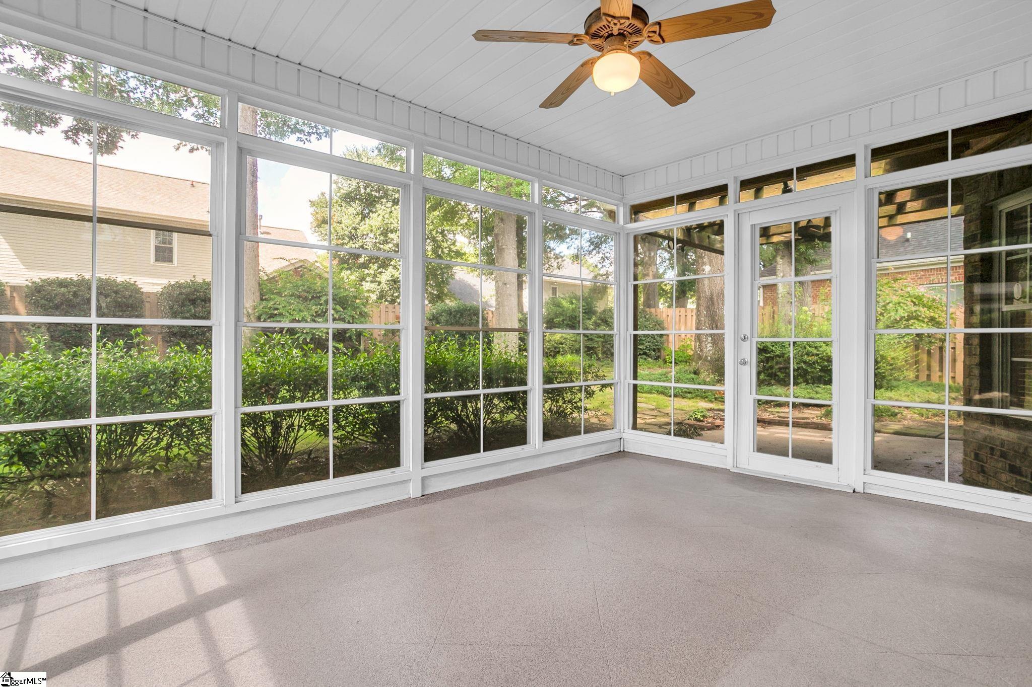 111 Clairewood Court Property Photo 21