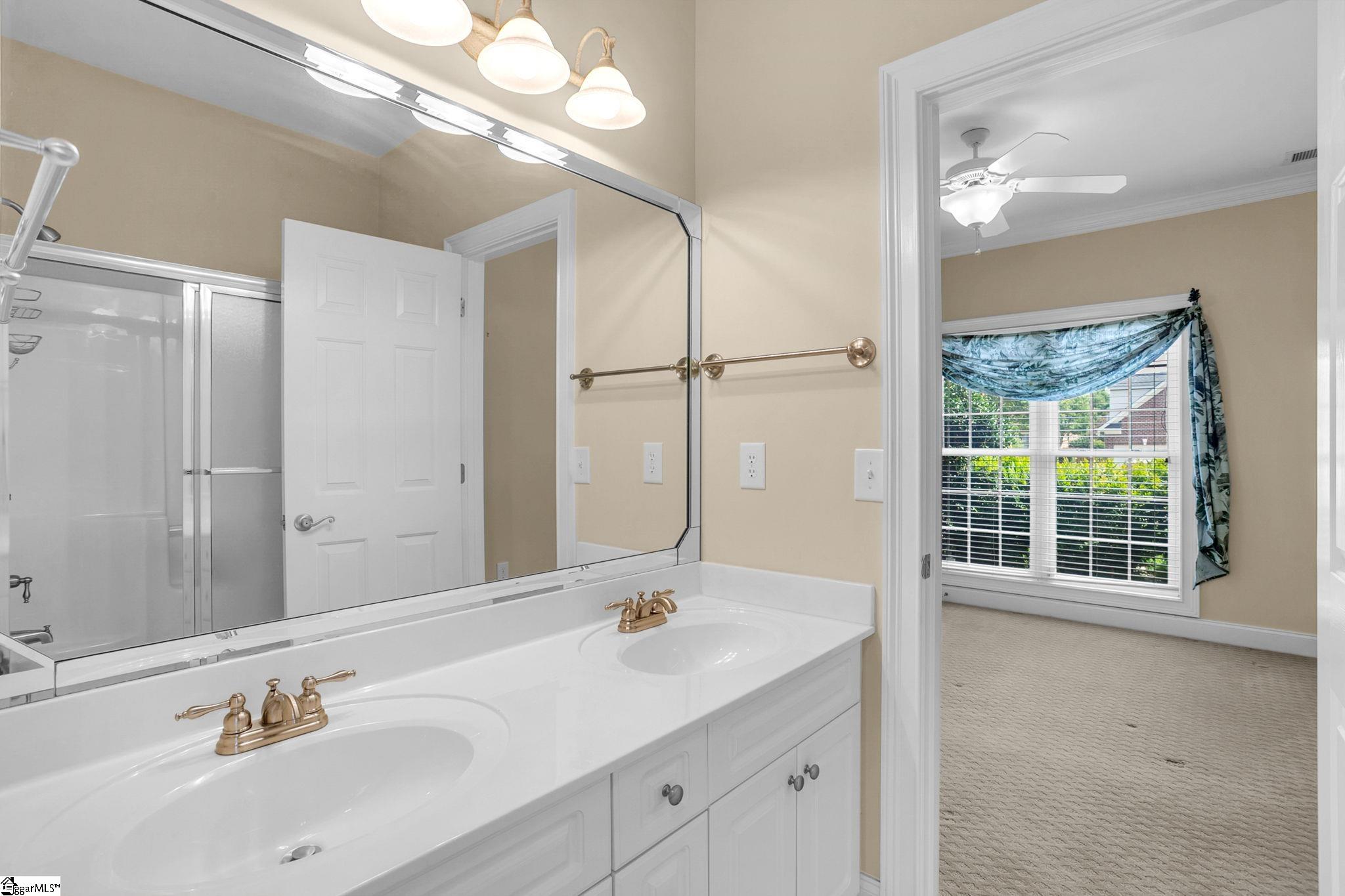111 Clairewood Court Property Photo 22