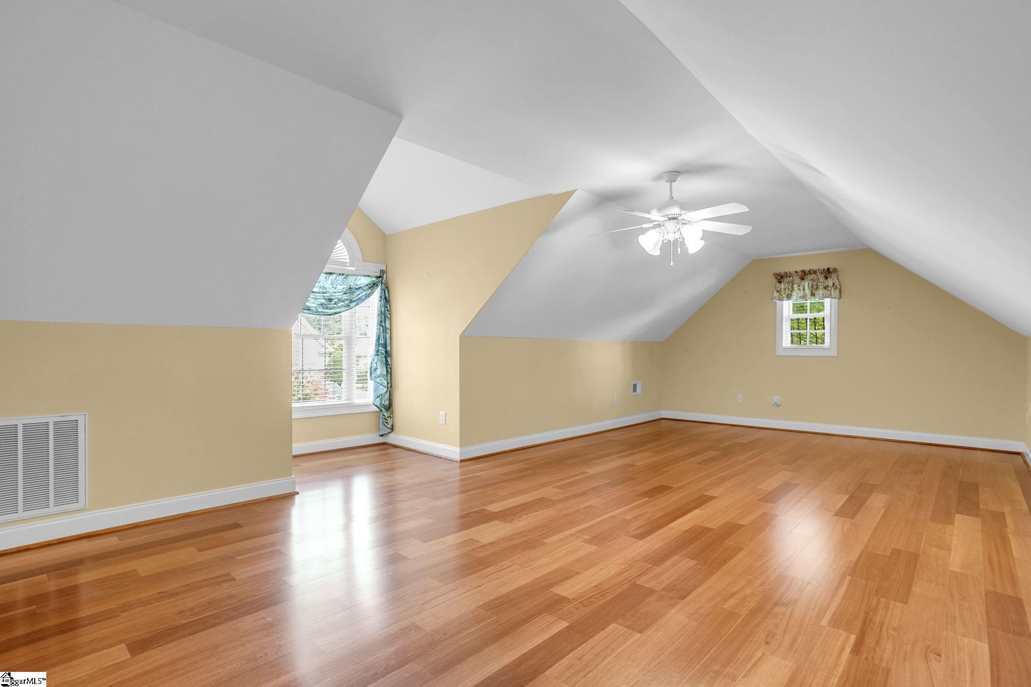 111 Clairewood Court Property Photo 37
