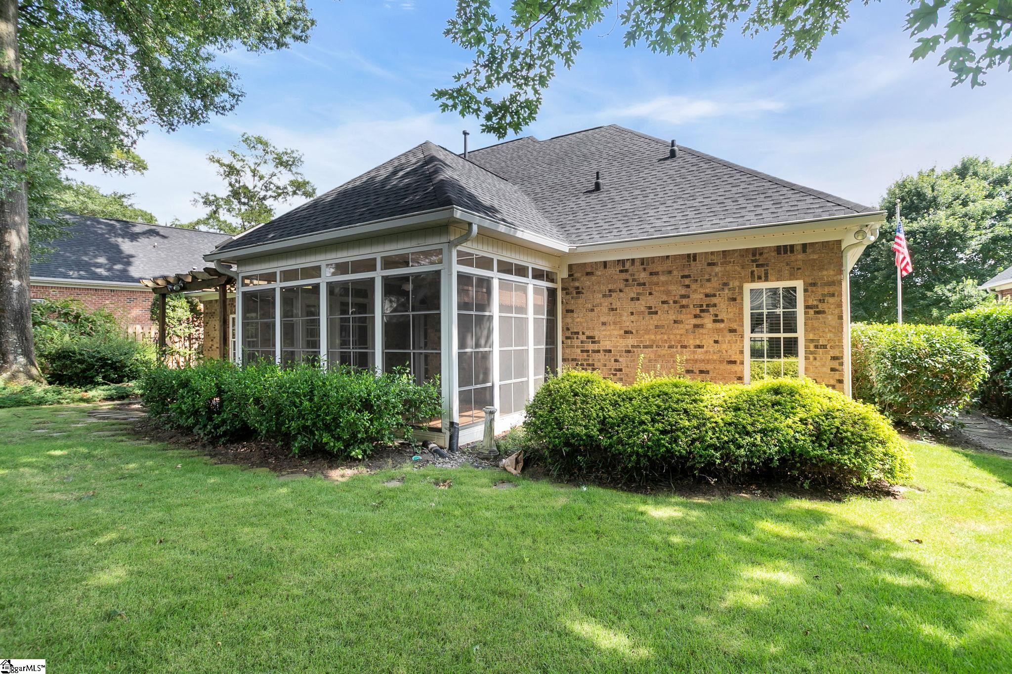 111 Clairewood Court Property Photo 45
