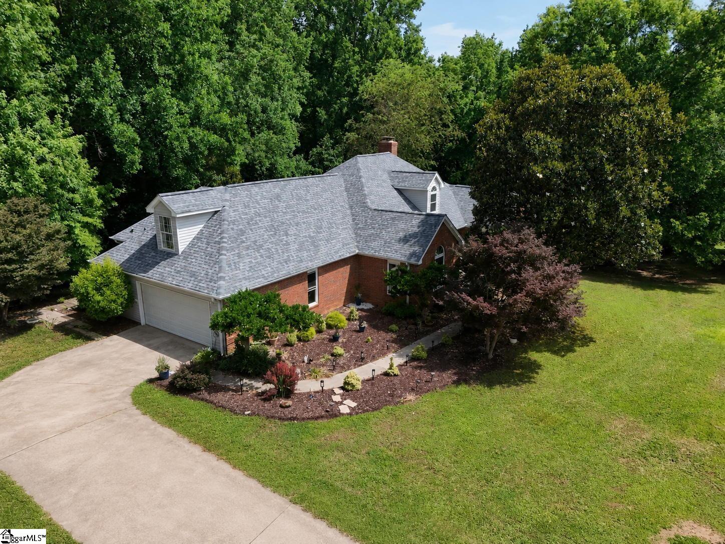 252 Ridge Way Property Photo 2