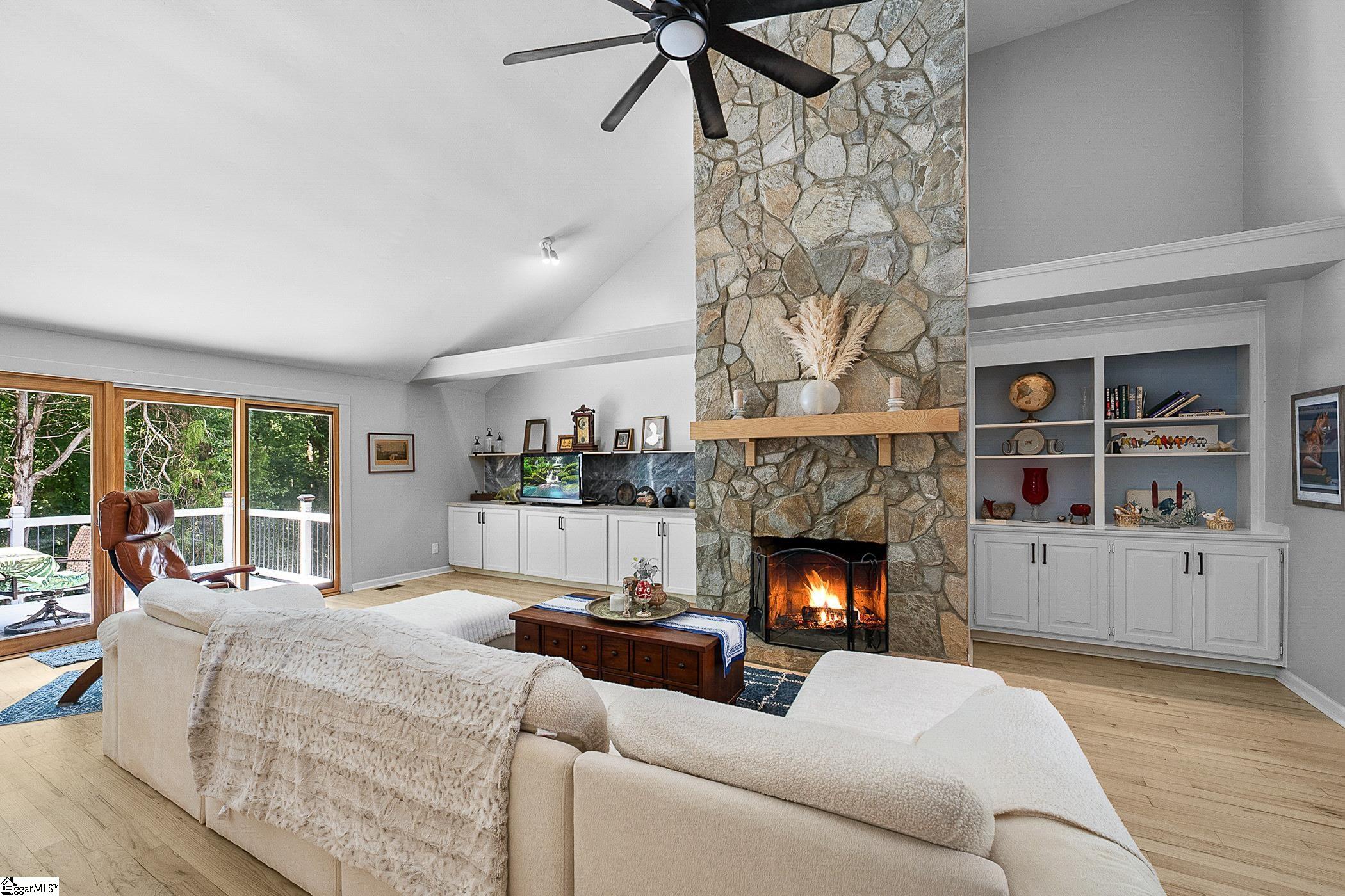 252 Ridge Way Property Photo 12