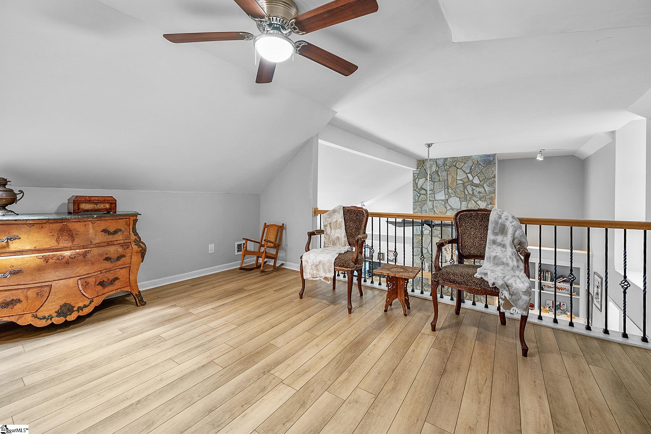 252 Ridge Way Property Photo 15