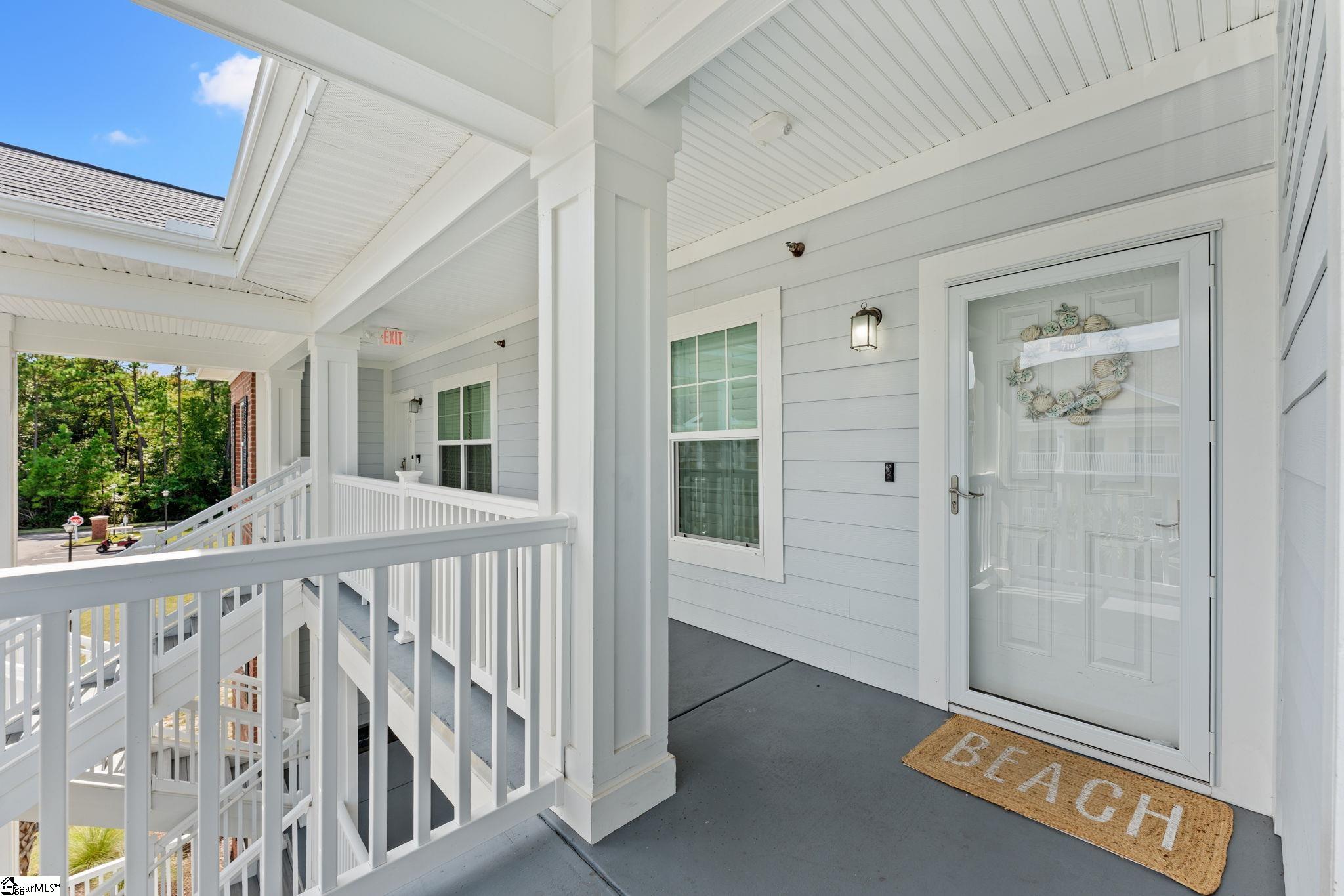 1024 Ray Costin Way Property Photo 4