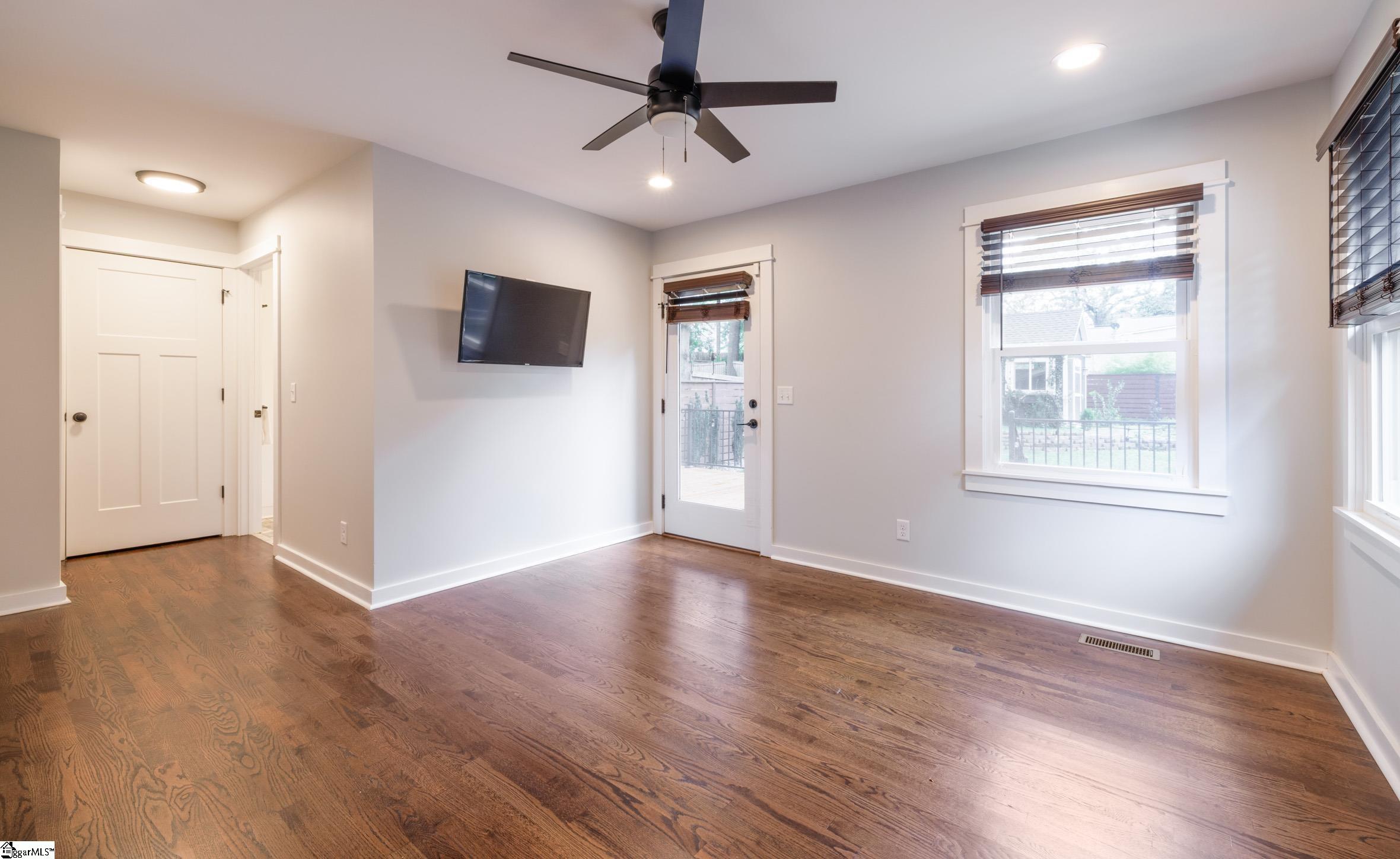 207 Briarcliff Drive Property Photo 17
