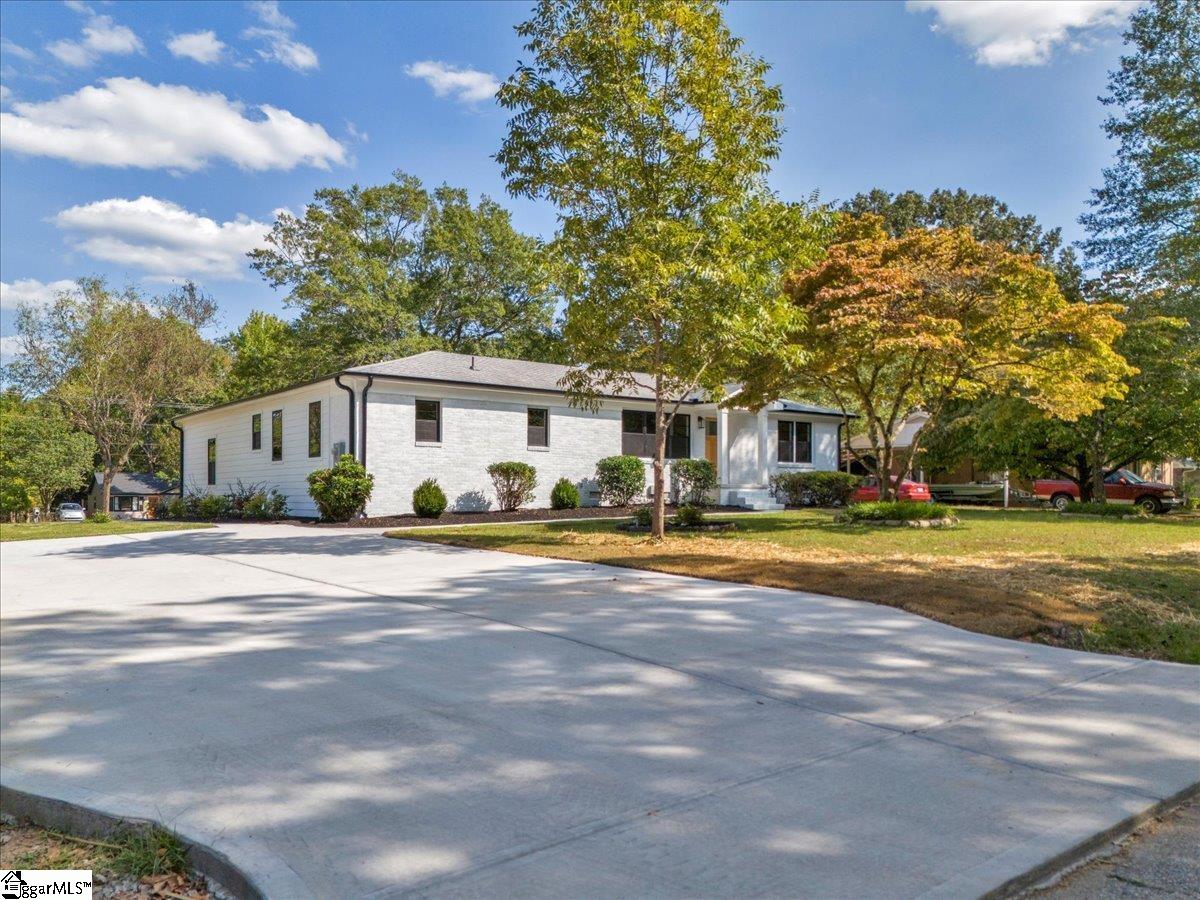 210 Woodfield Avenue Property Photo 14