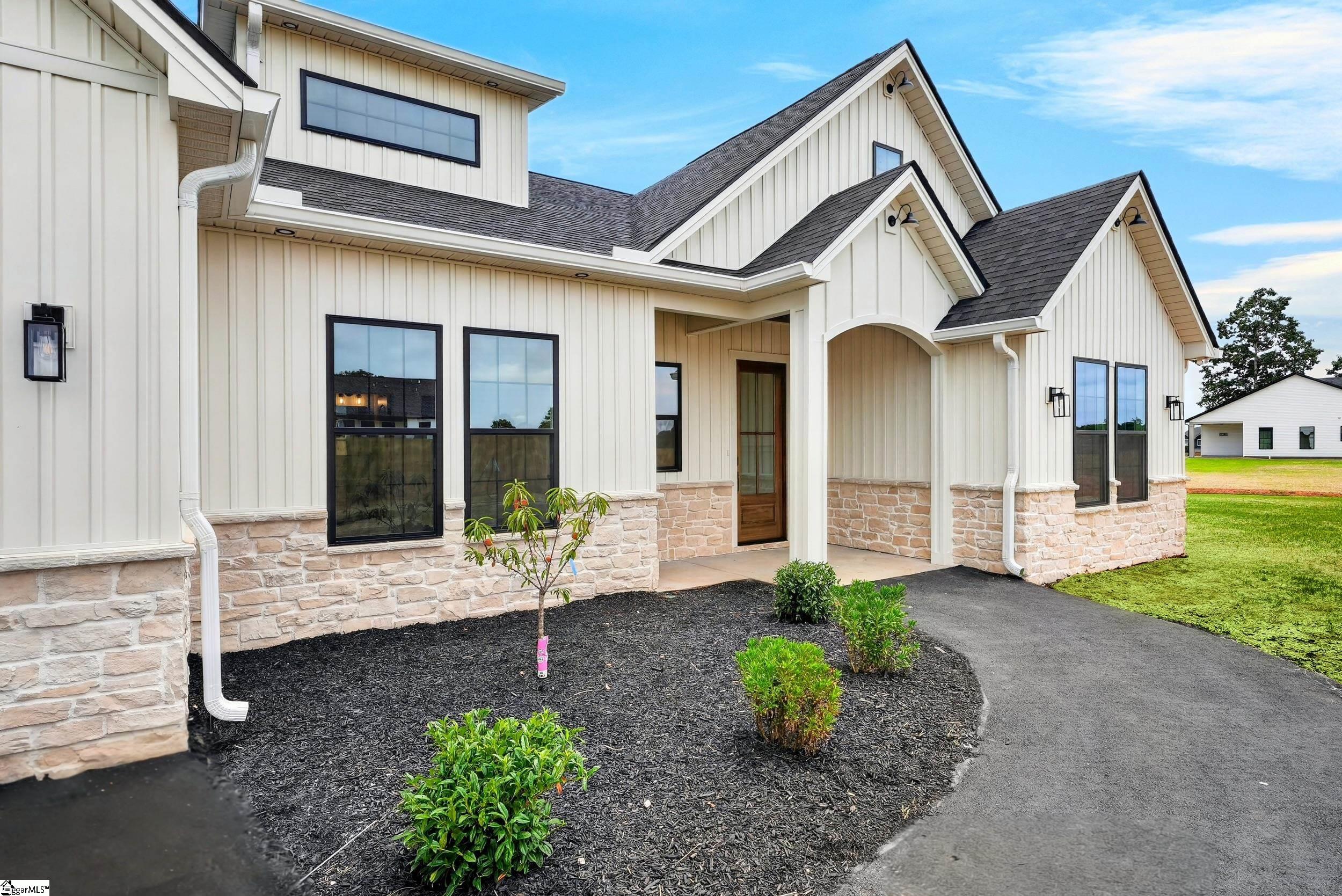 428 Blume Road Property Photo 3