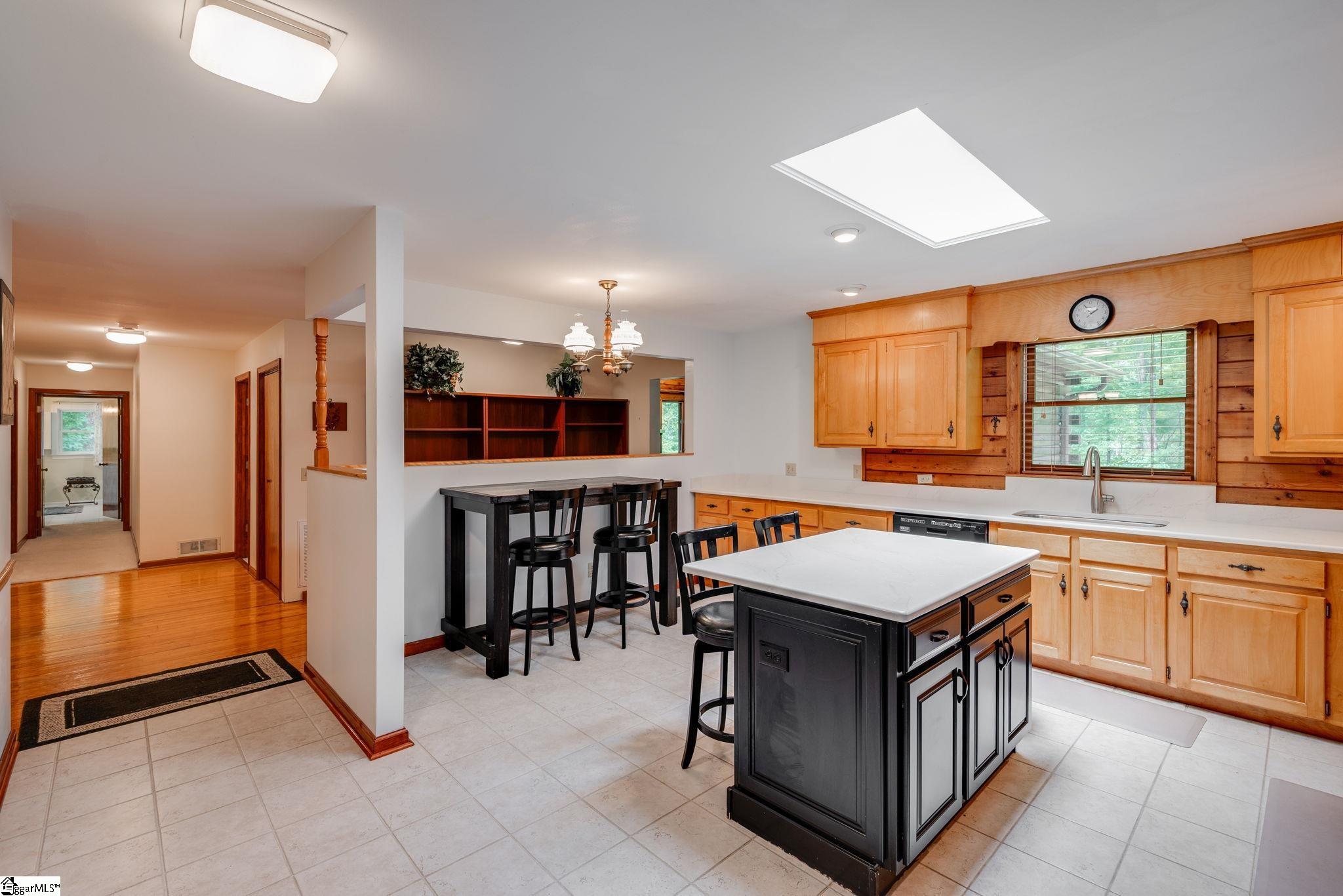 1210 S Saluda Road Property Photo 12