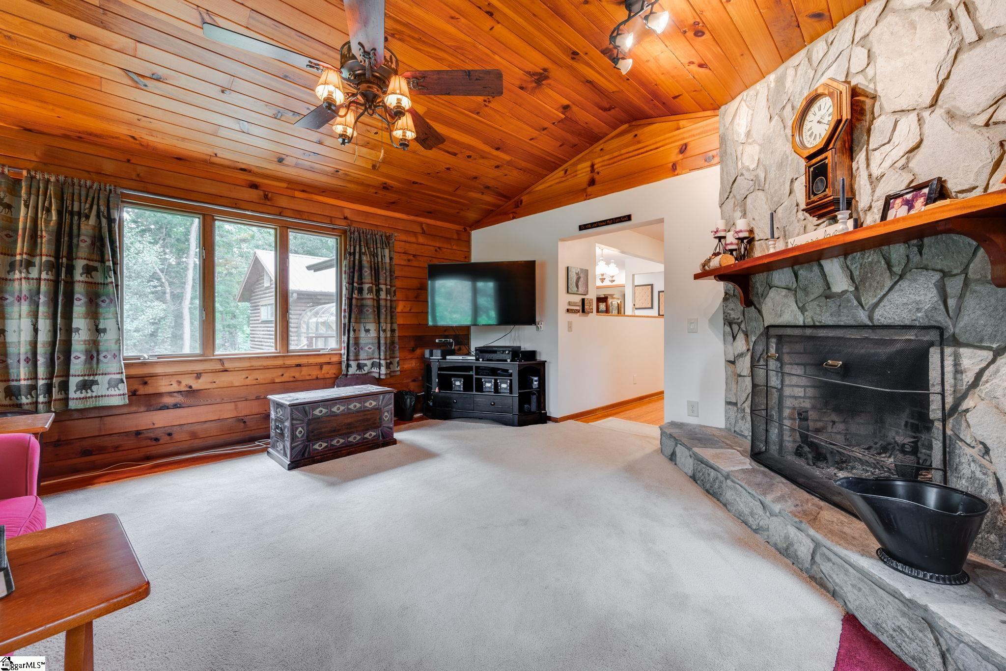 1210 S Saluda Road Property Photo 16