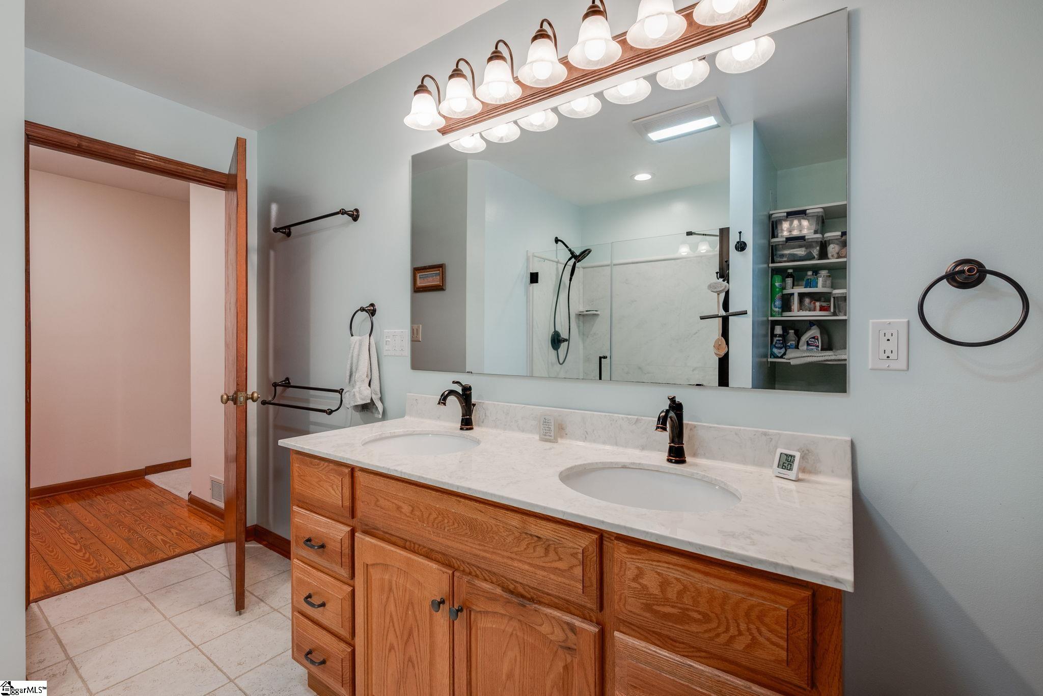 1210 S Saluda Road Property Photo 30