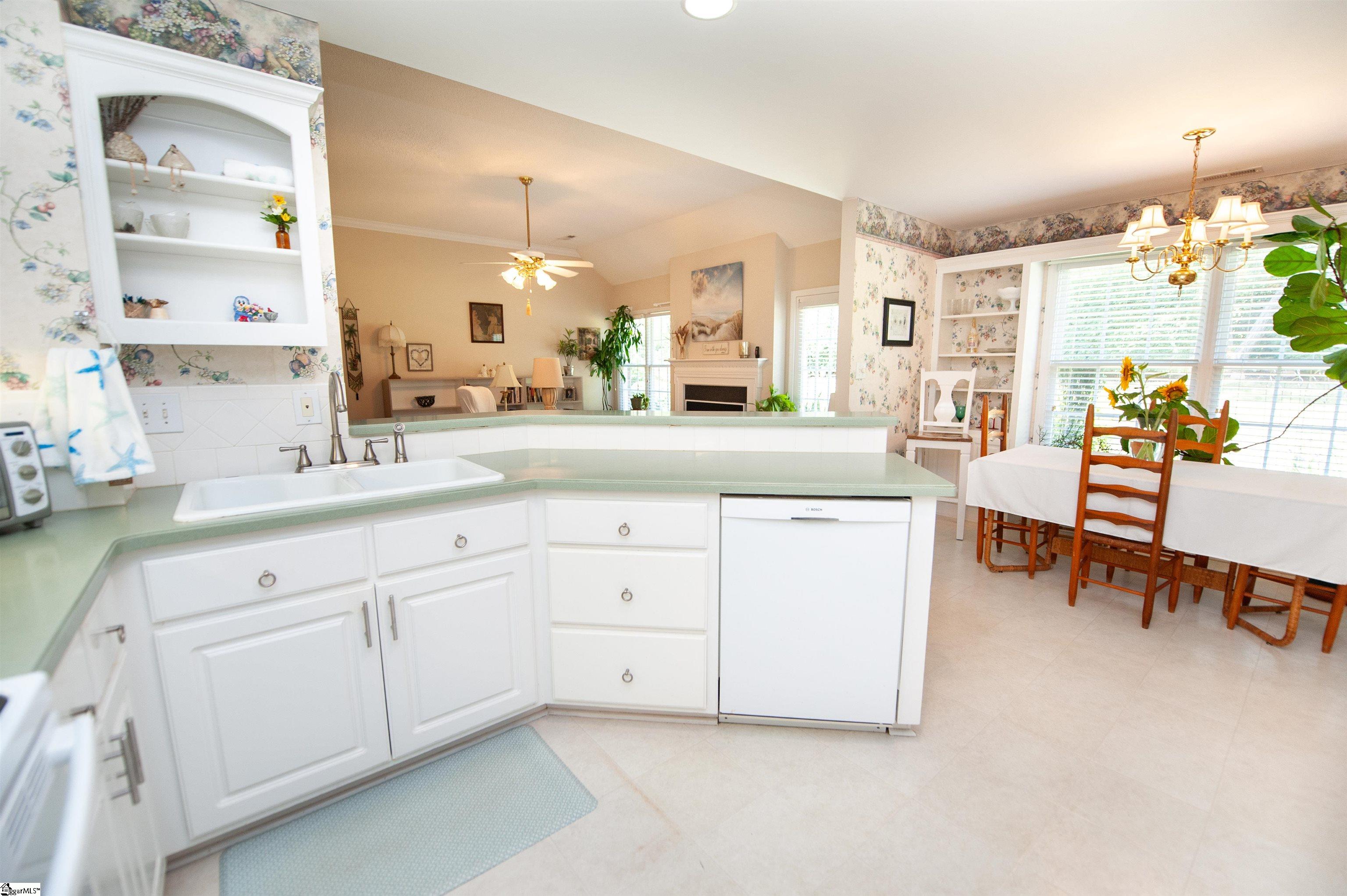 815 White Magnolia Drive Property Photo 14