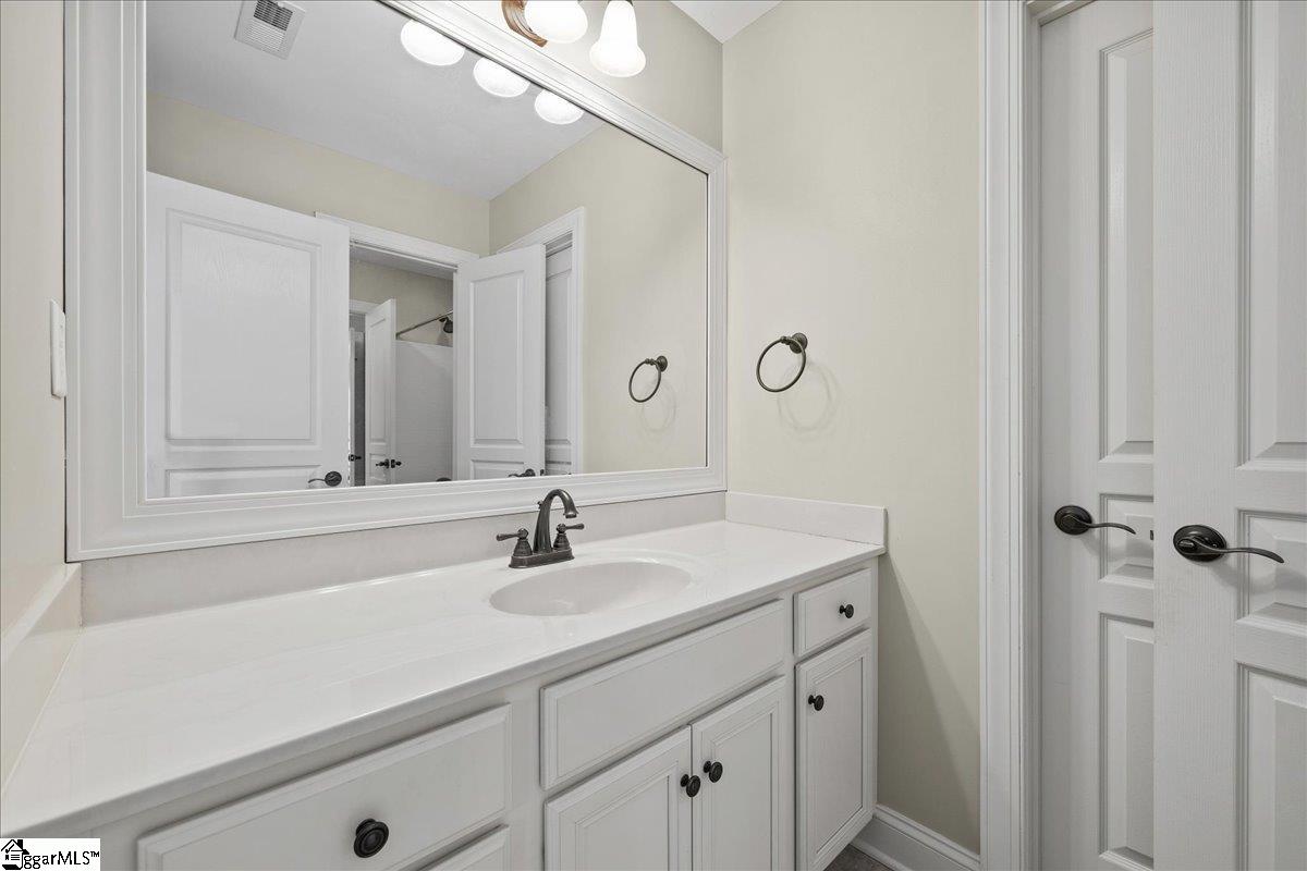 105 Lismore Street Property Photo 34