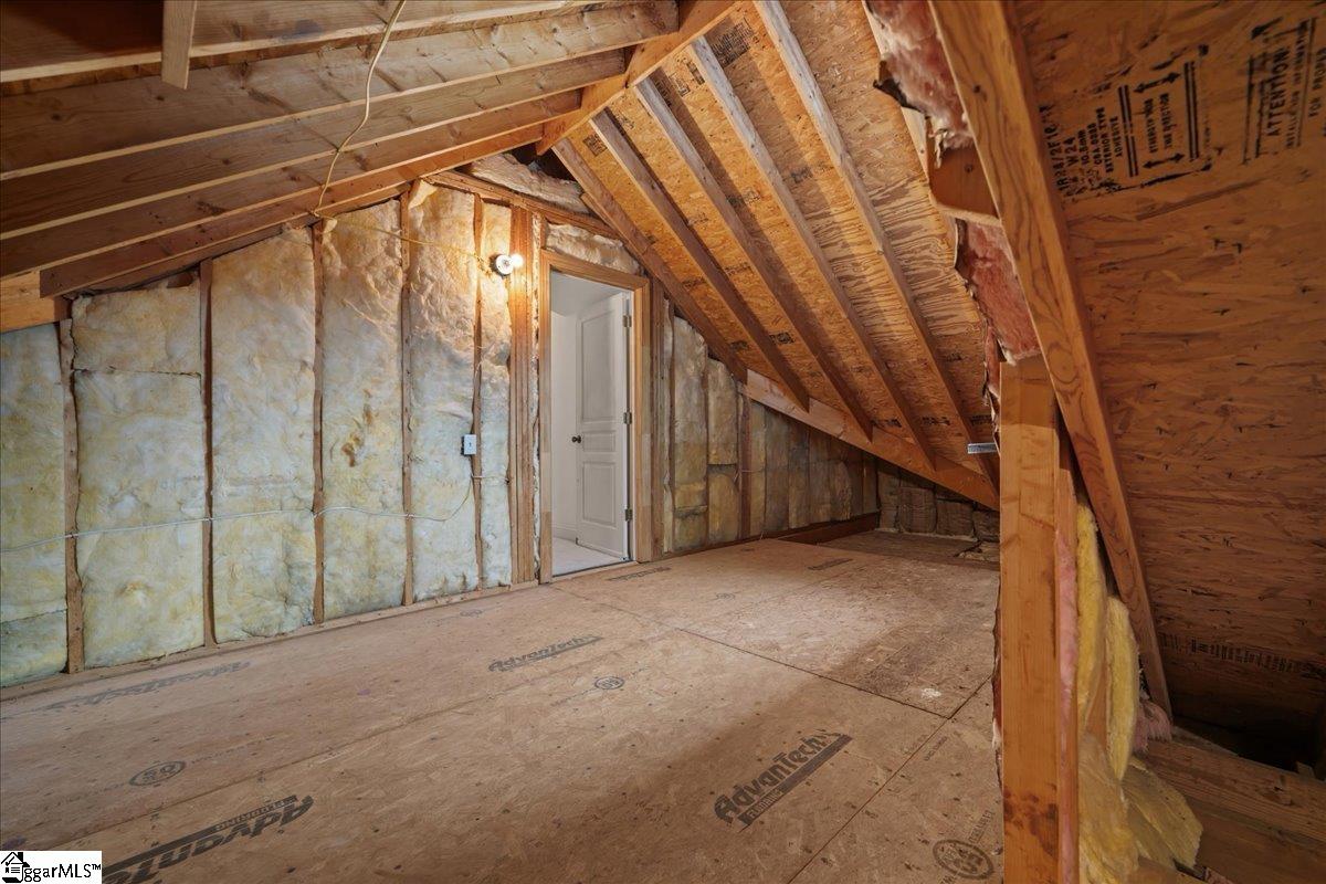 105 Lismore Street Property Photo 39