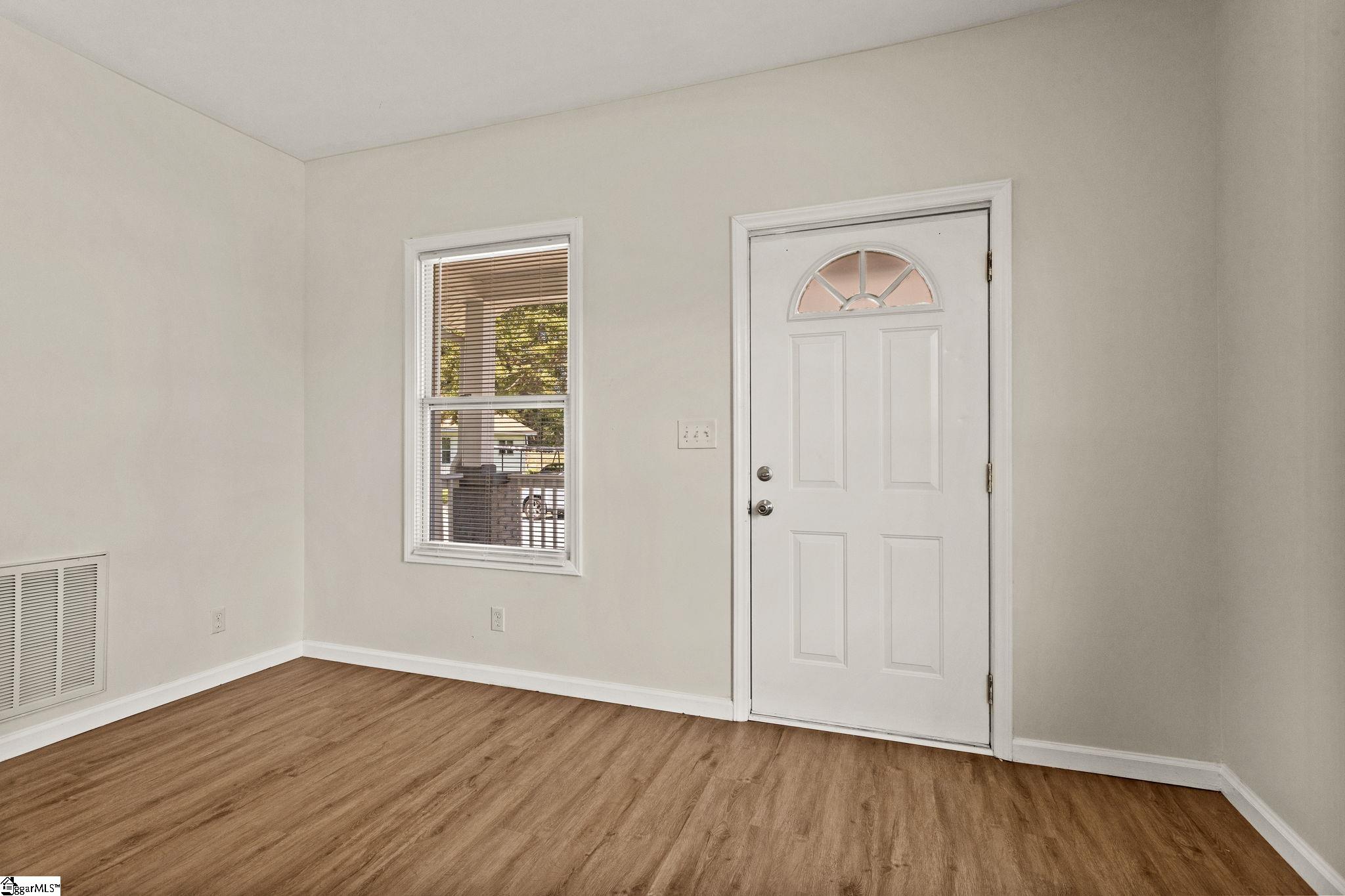 101 Gordon Street Property Photo 7