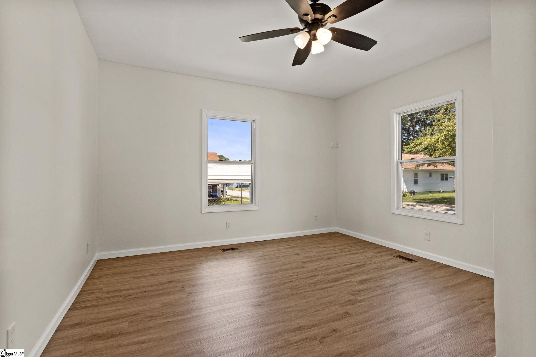 101 Gordon Street Property Photo 8