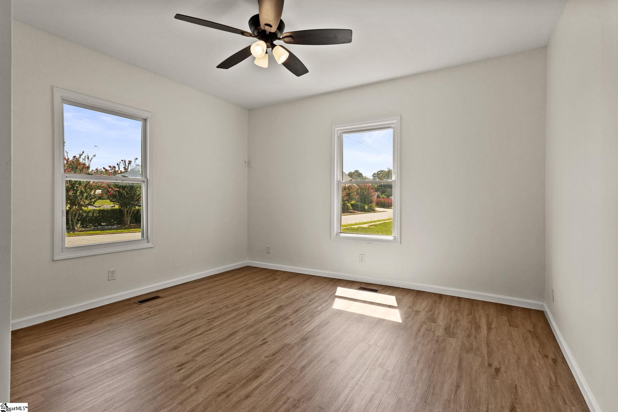 101 Gordon Street Property Photo 10