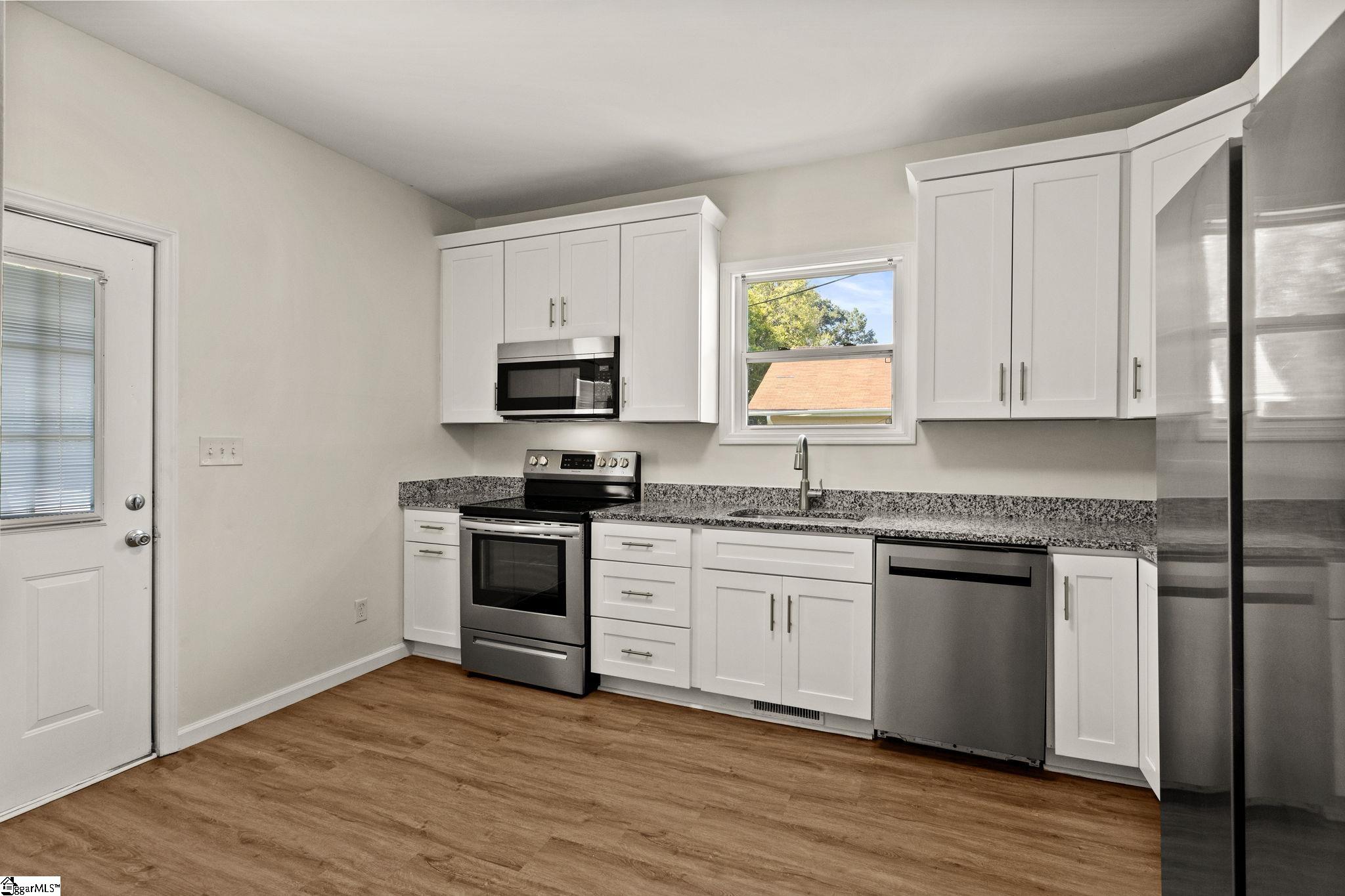 101 Gordon Street Property Photo 13