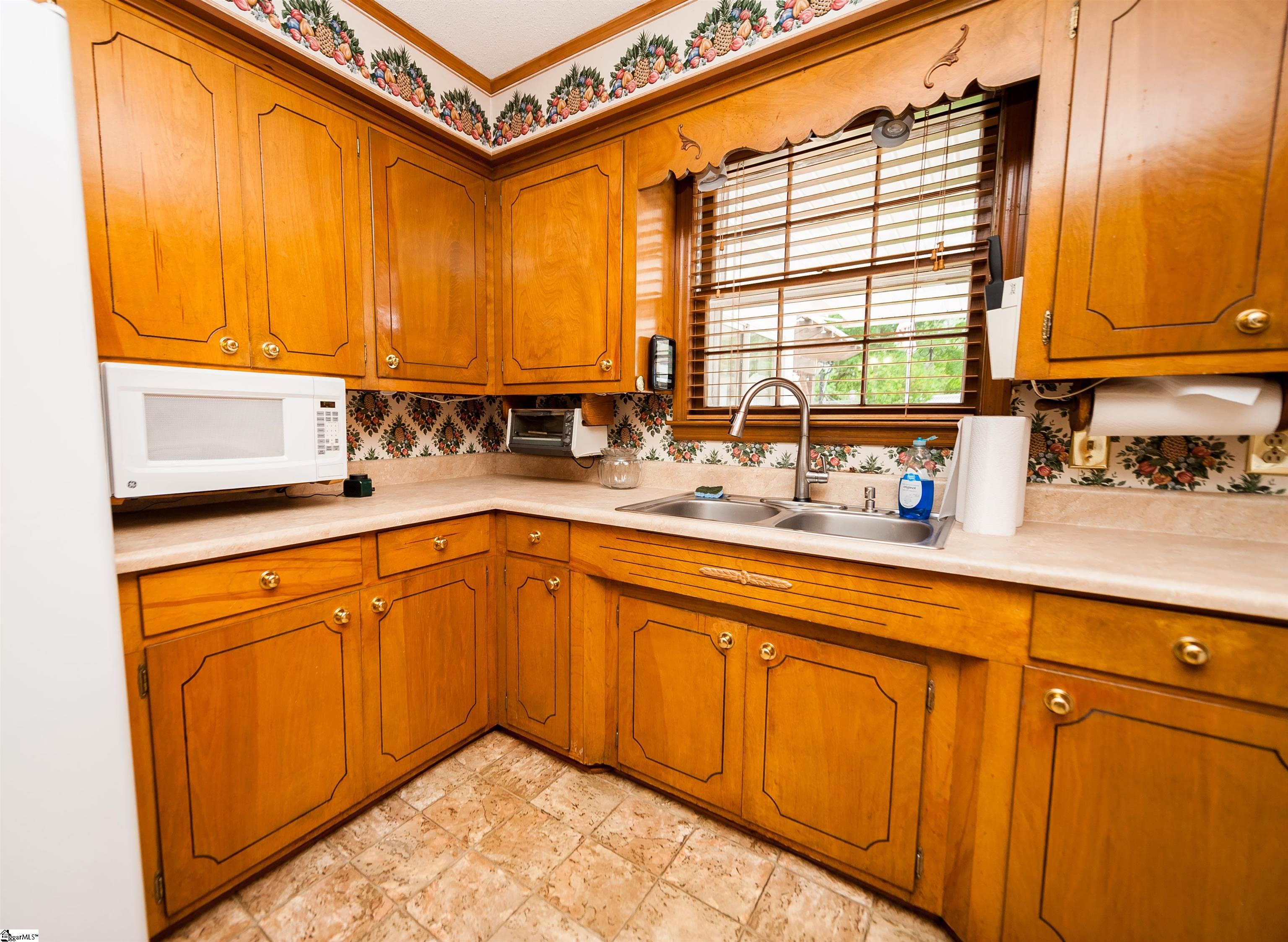 108 Ridgeway Drive Property Photo 8