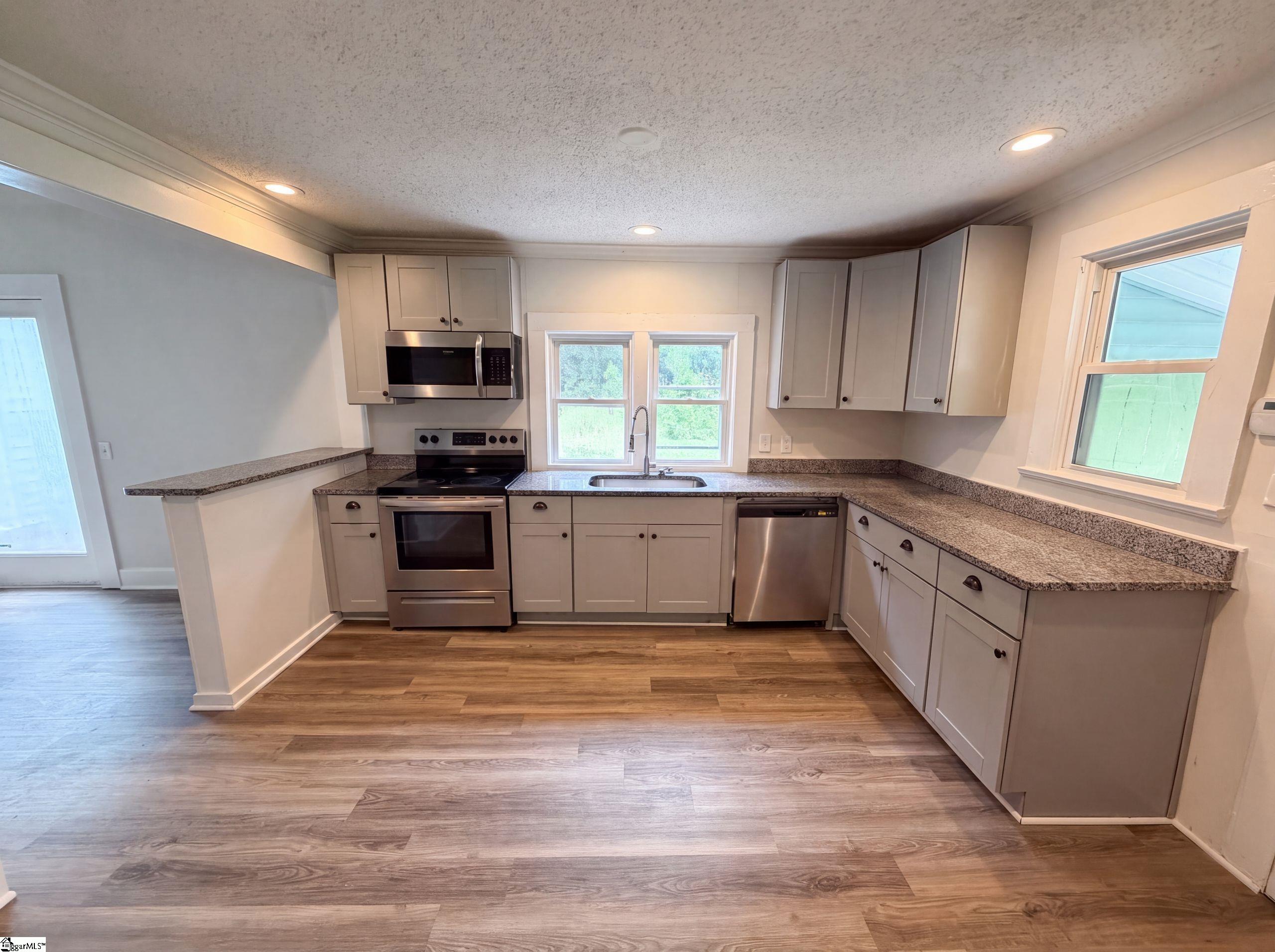 106 Old Georgia Road Property Photo 2
