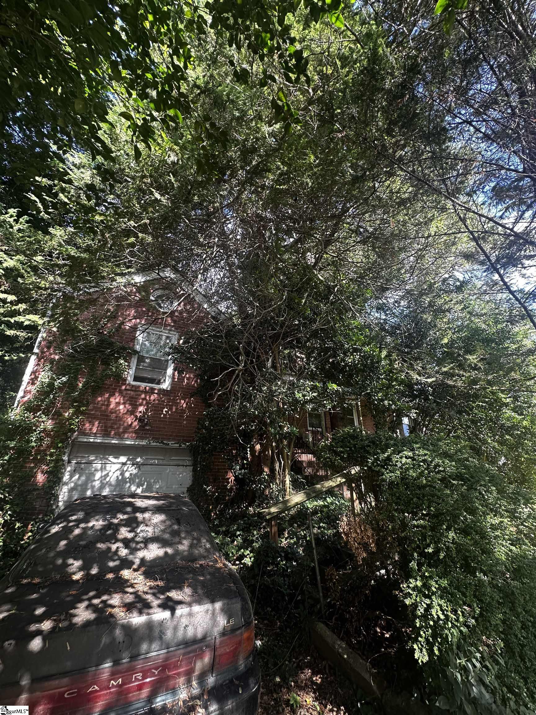 719 Bennett Street Property Photo 3