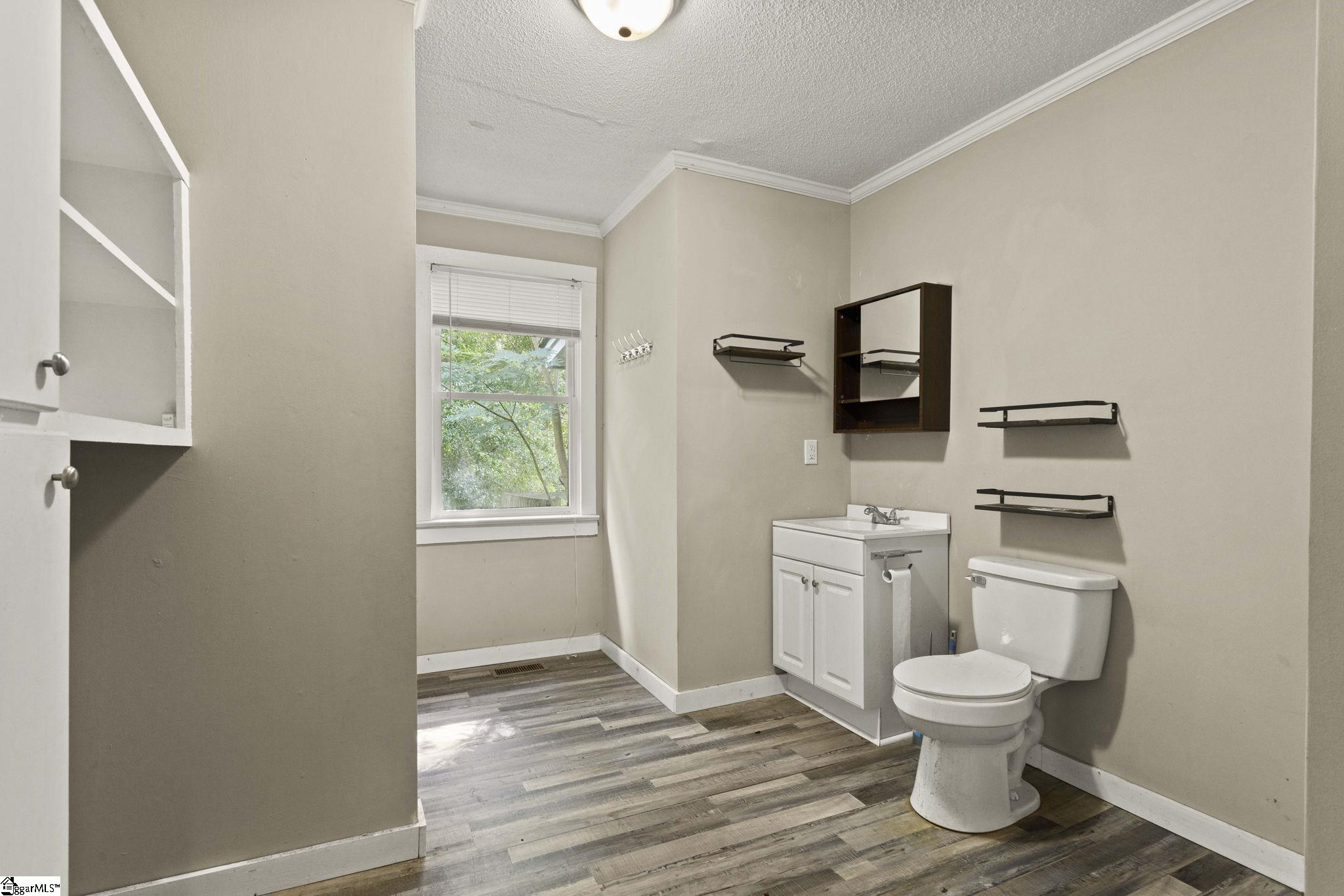 23 Black Street Property Photo 12