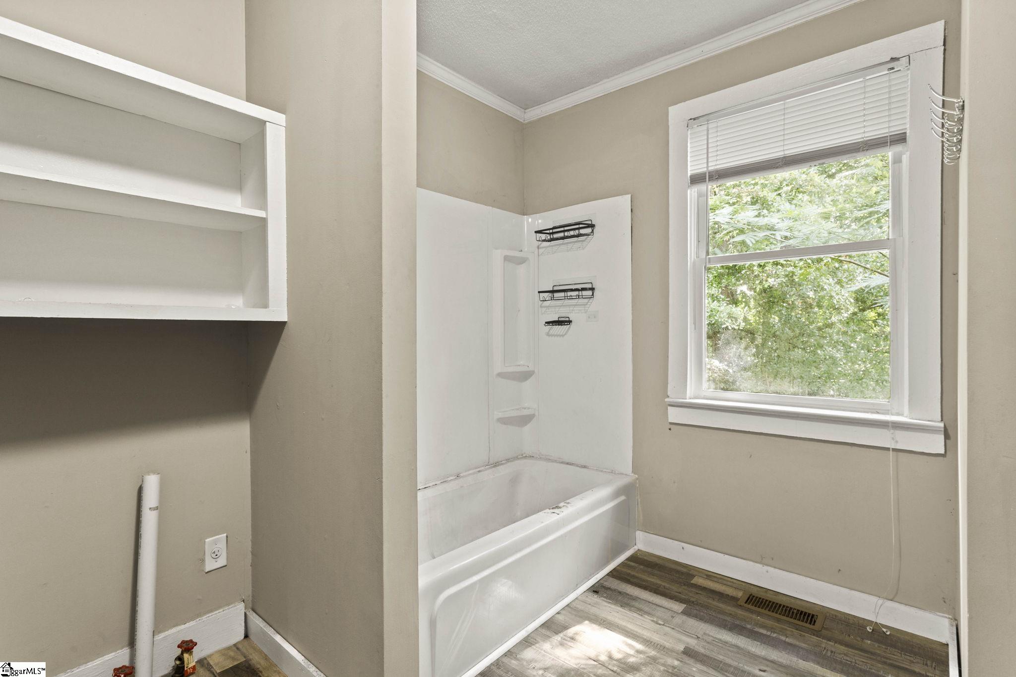 23 Black Street Property Photo 13