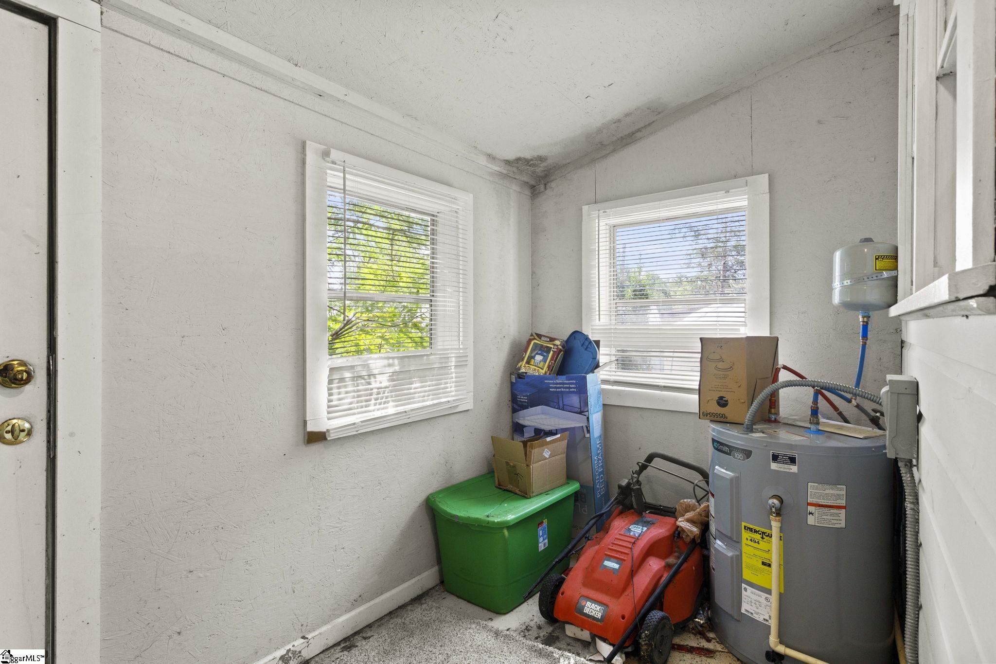 23 Black Street Property Photo 15