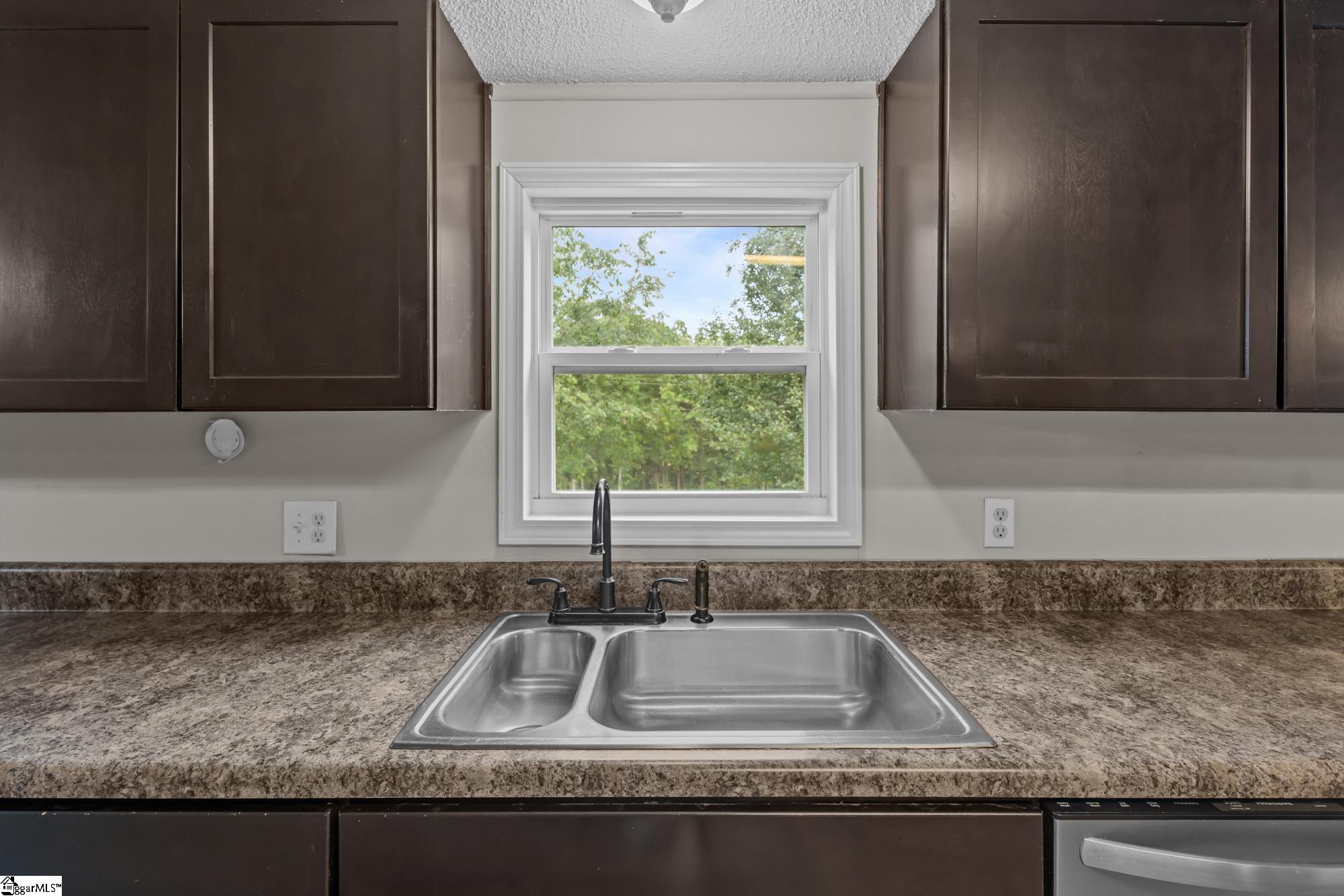 20 Bramlett Road Property Photo 8