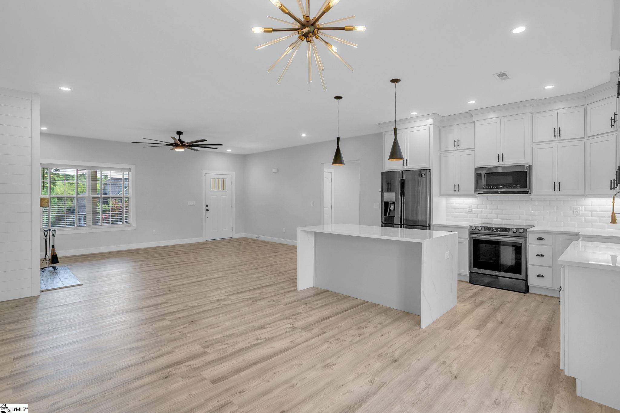 27 Carriage Drive Property Photo 13