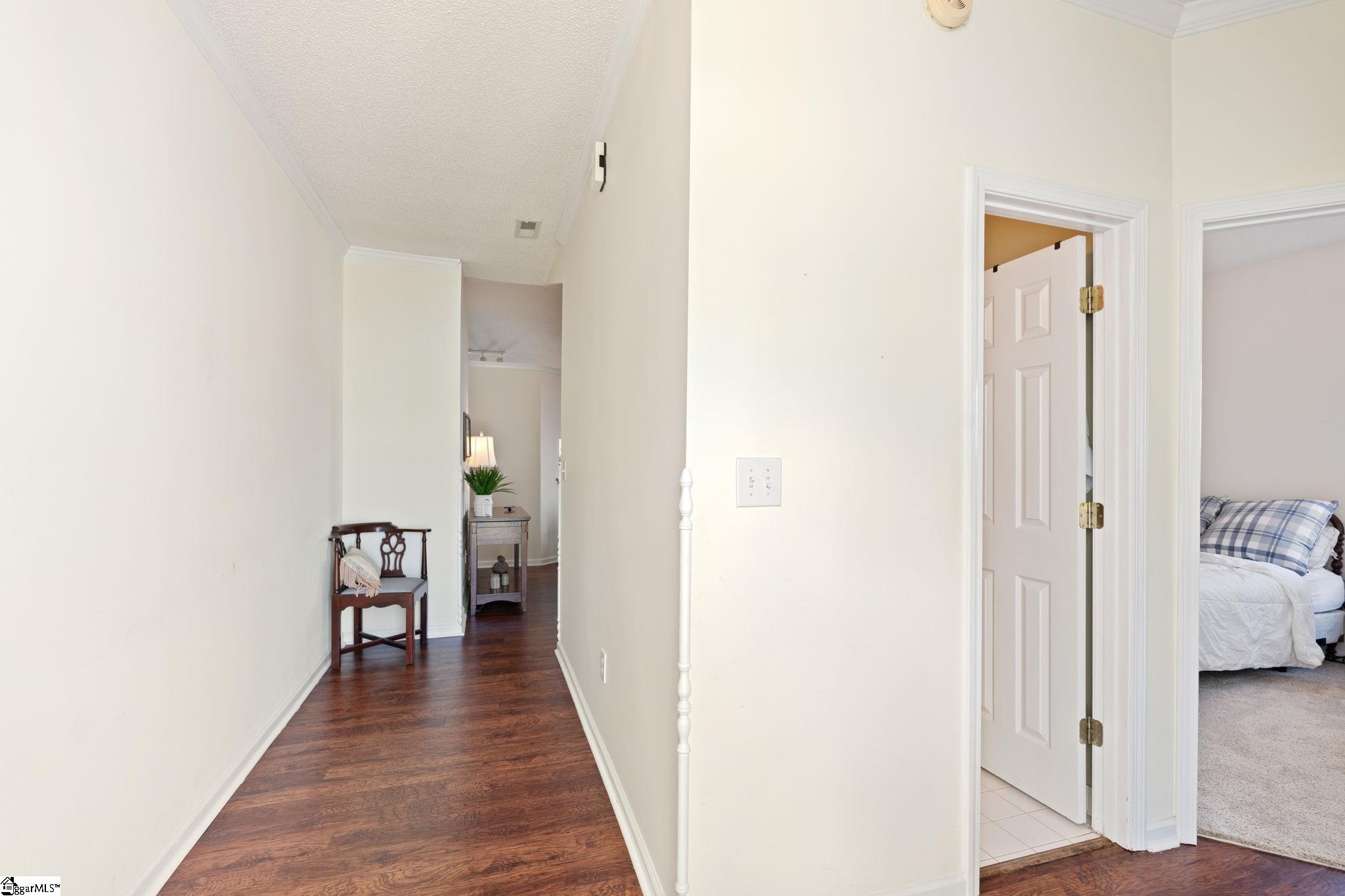 5 Raintree Cove Drive Property Photo 3