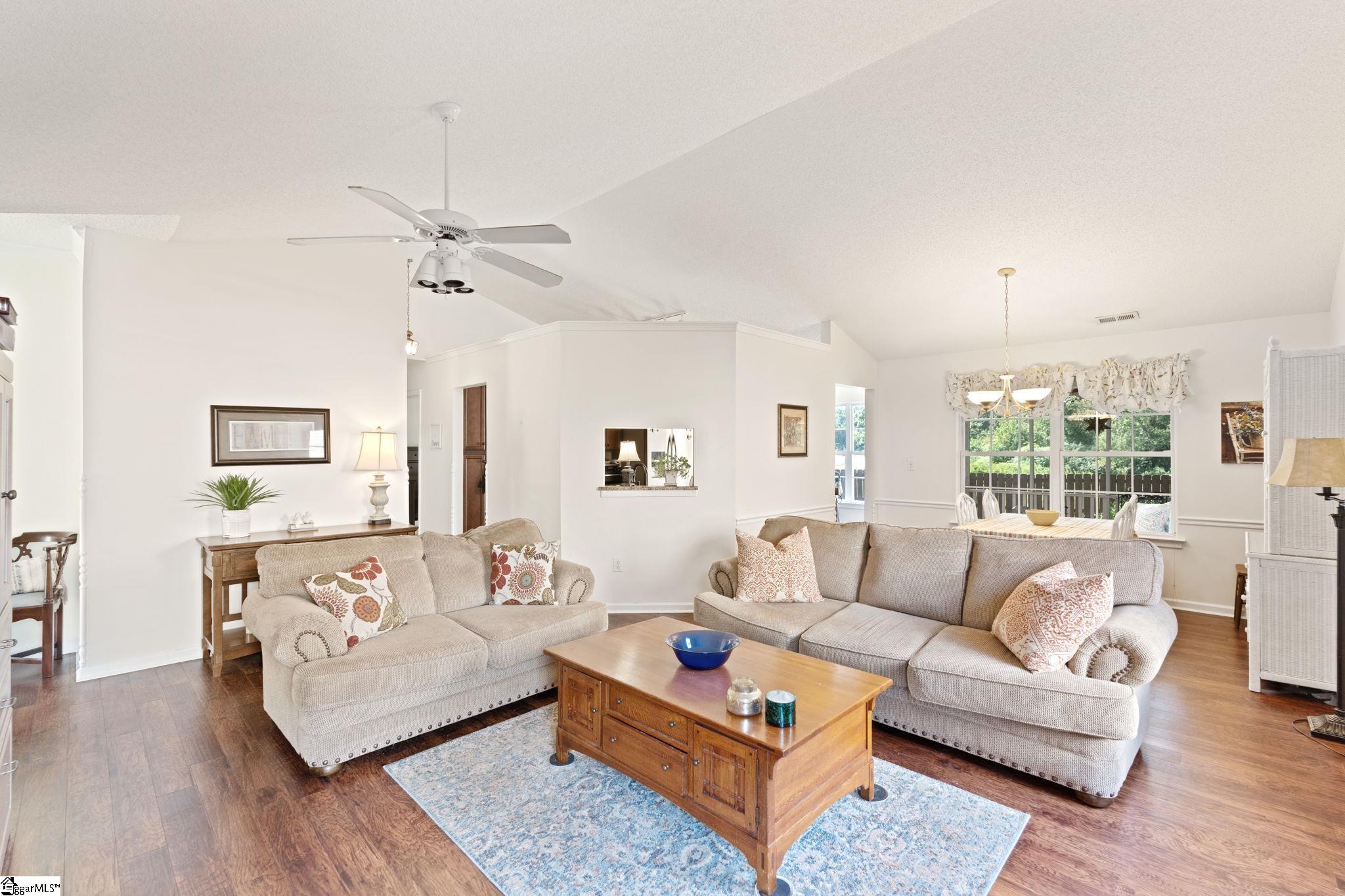 5 Raintree Cove Drive Property Photo 7
