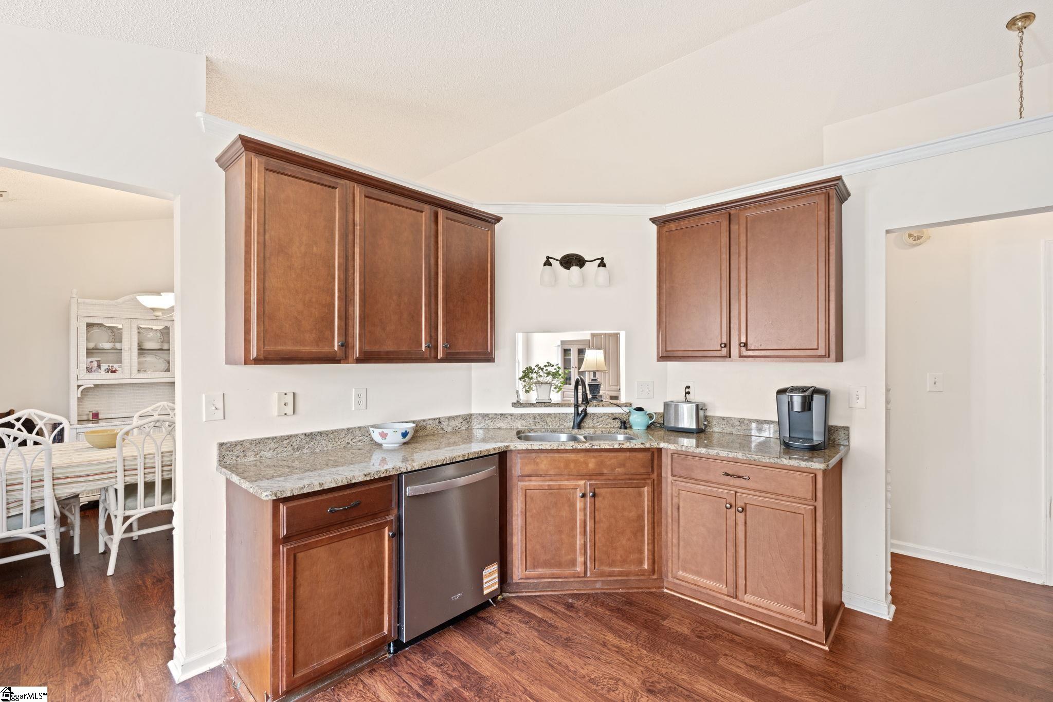 5 Raintree Cove Drive Property Photo 10