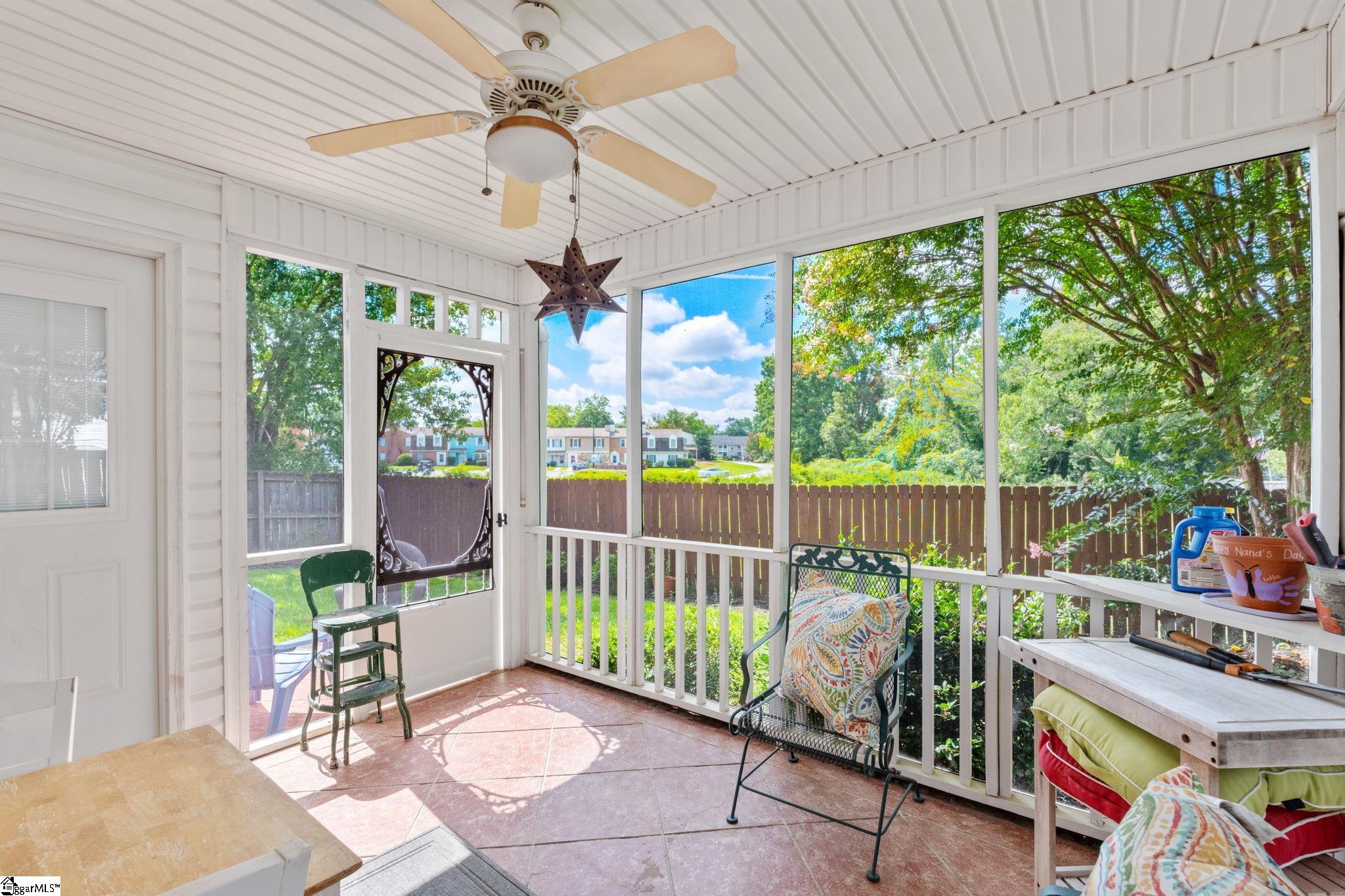 5 Raintree Cove Drive Property Photo 22