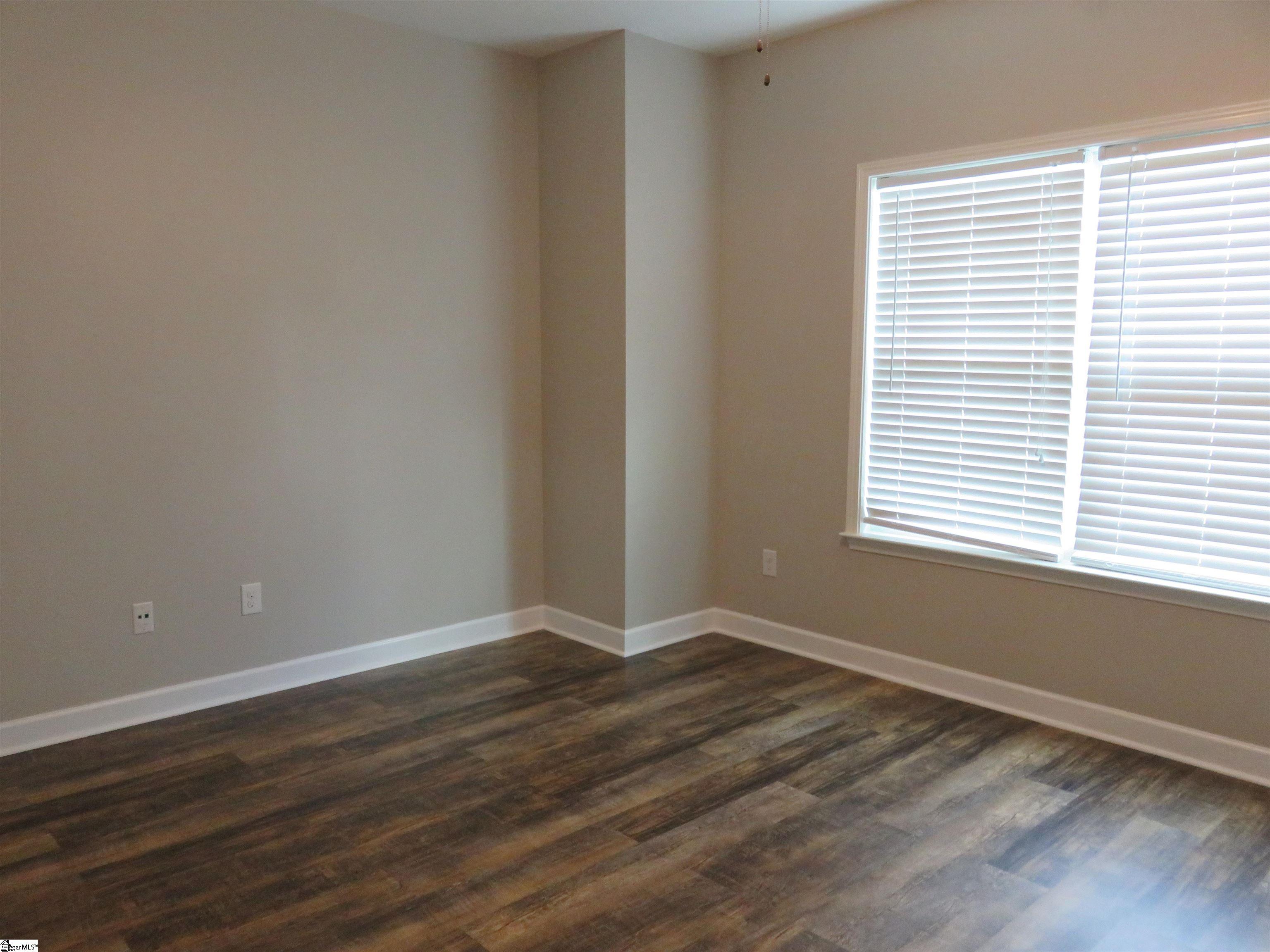 73 Lebanon Court Property Photo 8